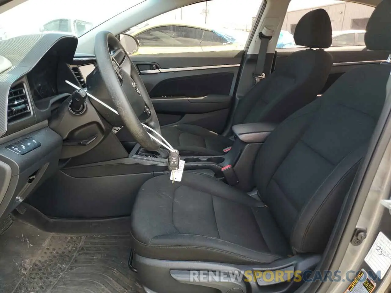 7 fotografías del automóvil dañado 5NPD84LF4LH528200 HYUNDAI ELANTRA 2020