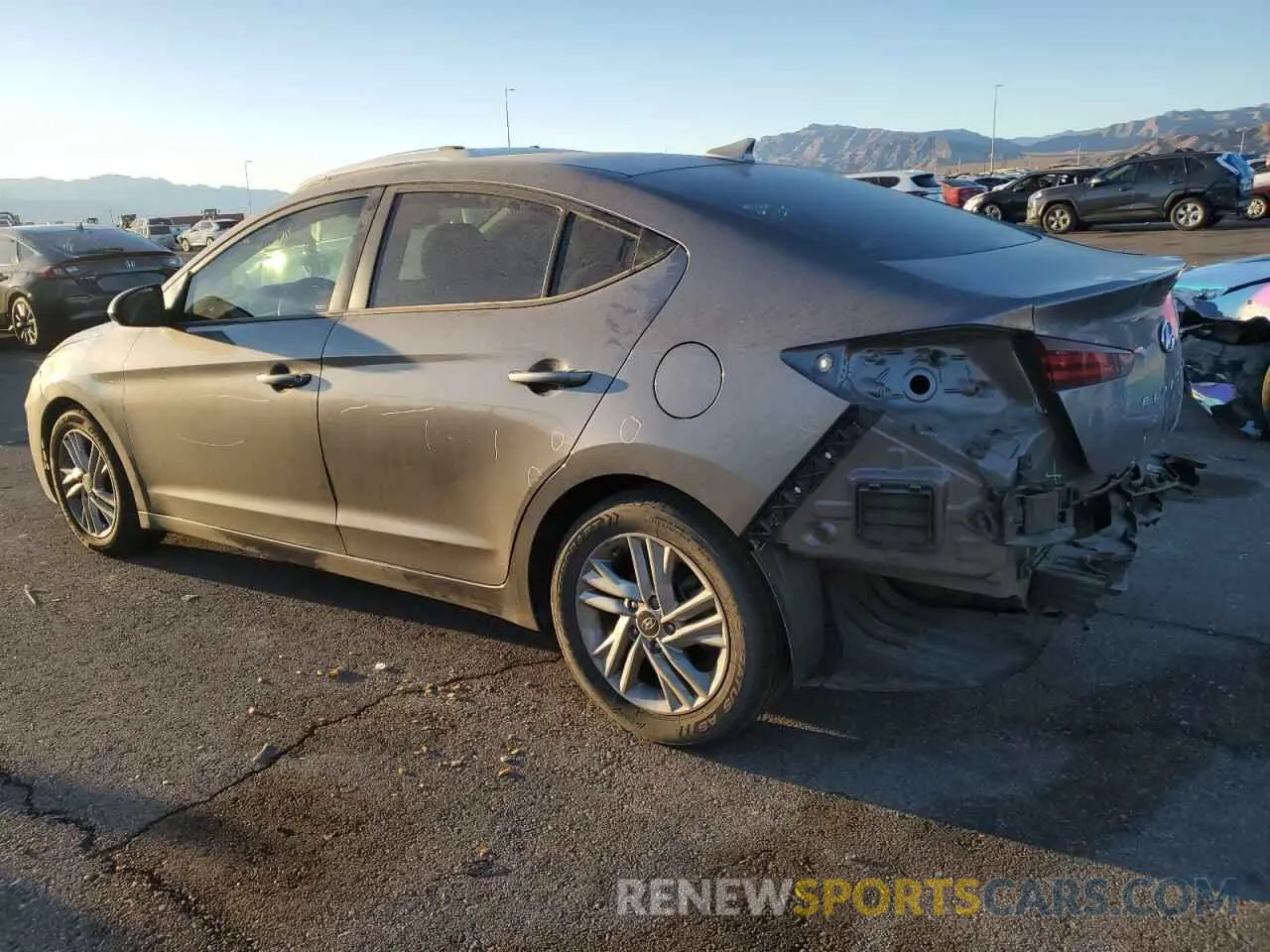 2 fotografías del automóvil dañado 5NPD84LF4LH534739 HYUNDAI ELANTRA 2020