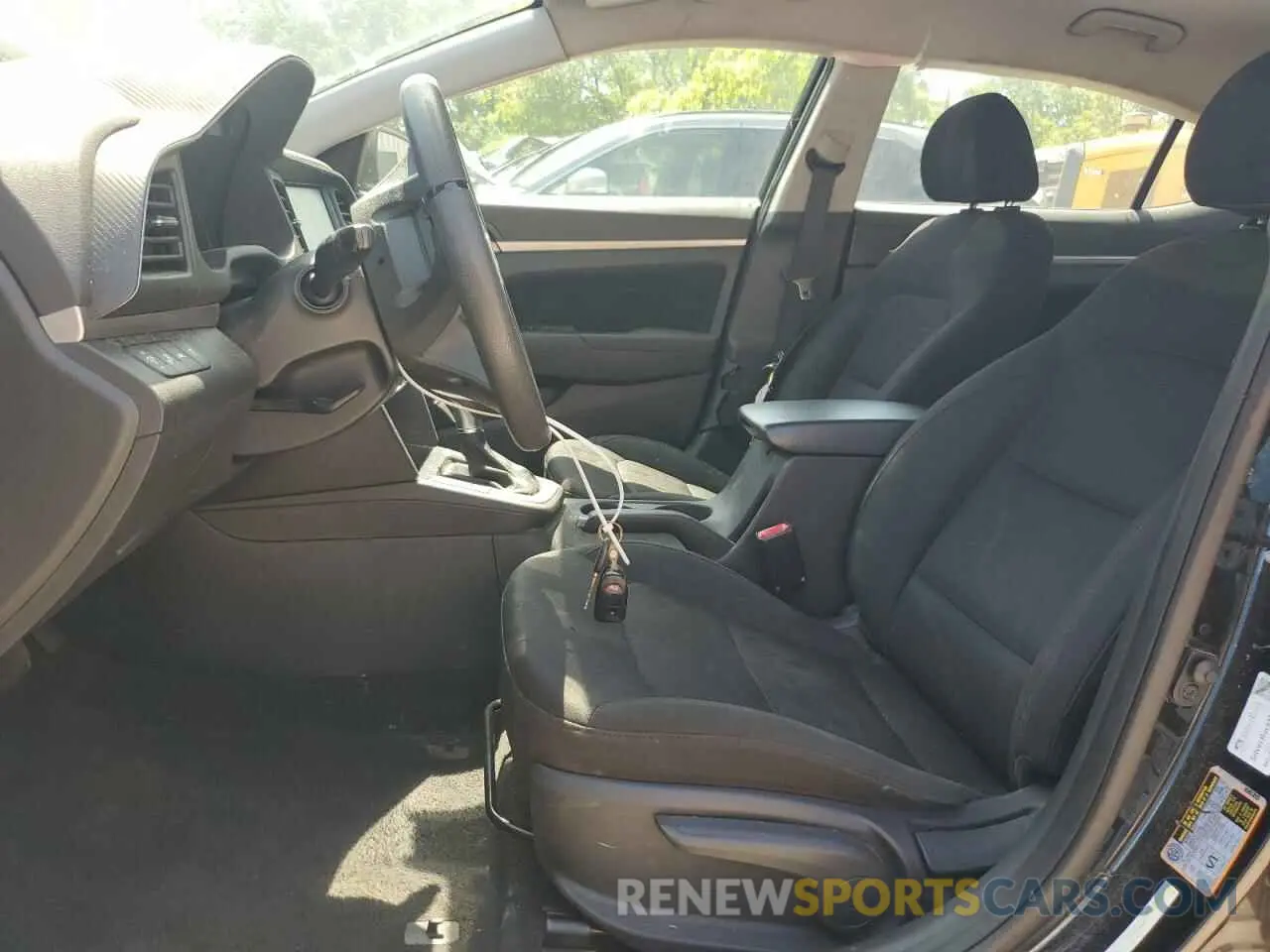 7 fotografías del automóvil dañado 5NPD84LF4LH551962 HYUNDAI ELANTRA 2020