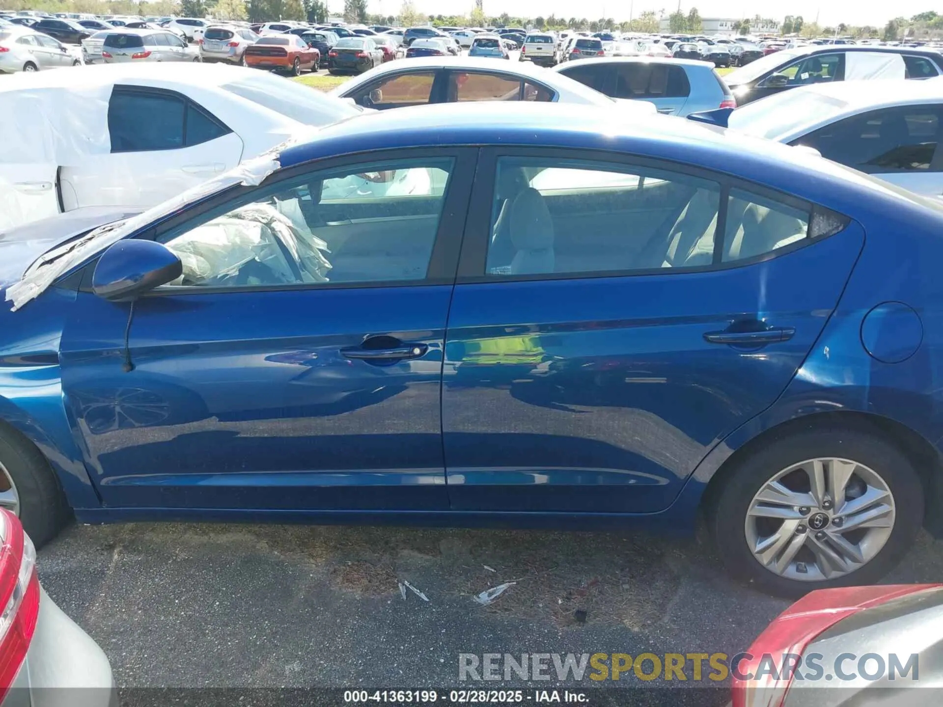 14 fotografías del automóvil dañado 5NPD84LF4LH567238 HYUNDAI ELANTRA 2020