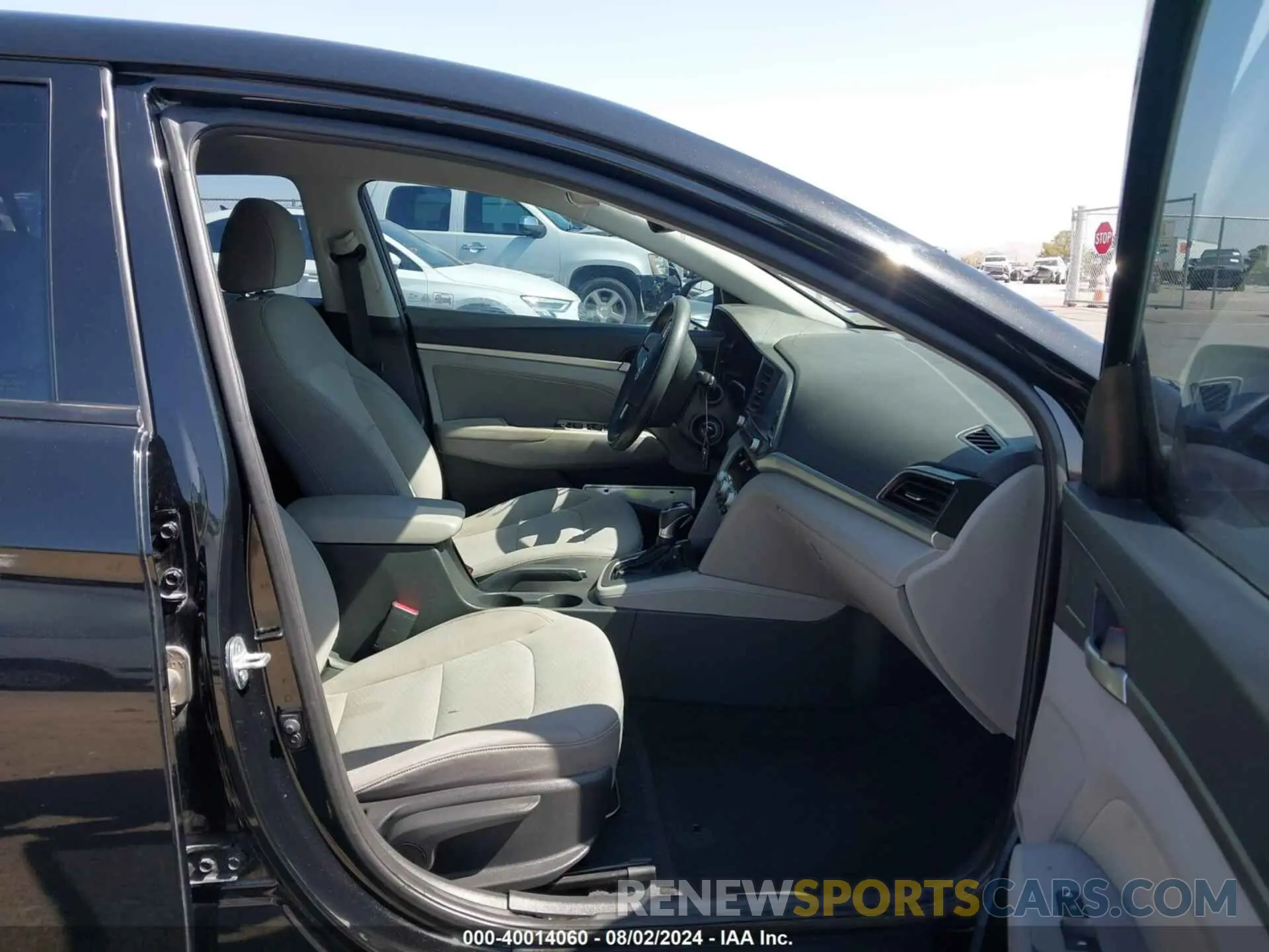 5 fotografías del automóvil dañado 5NPD84LF4LH624277 HYUNDAI ELANTRA 2020
