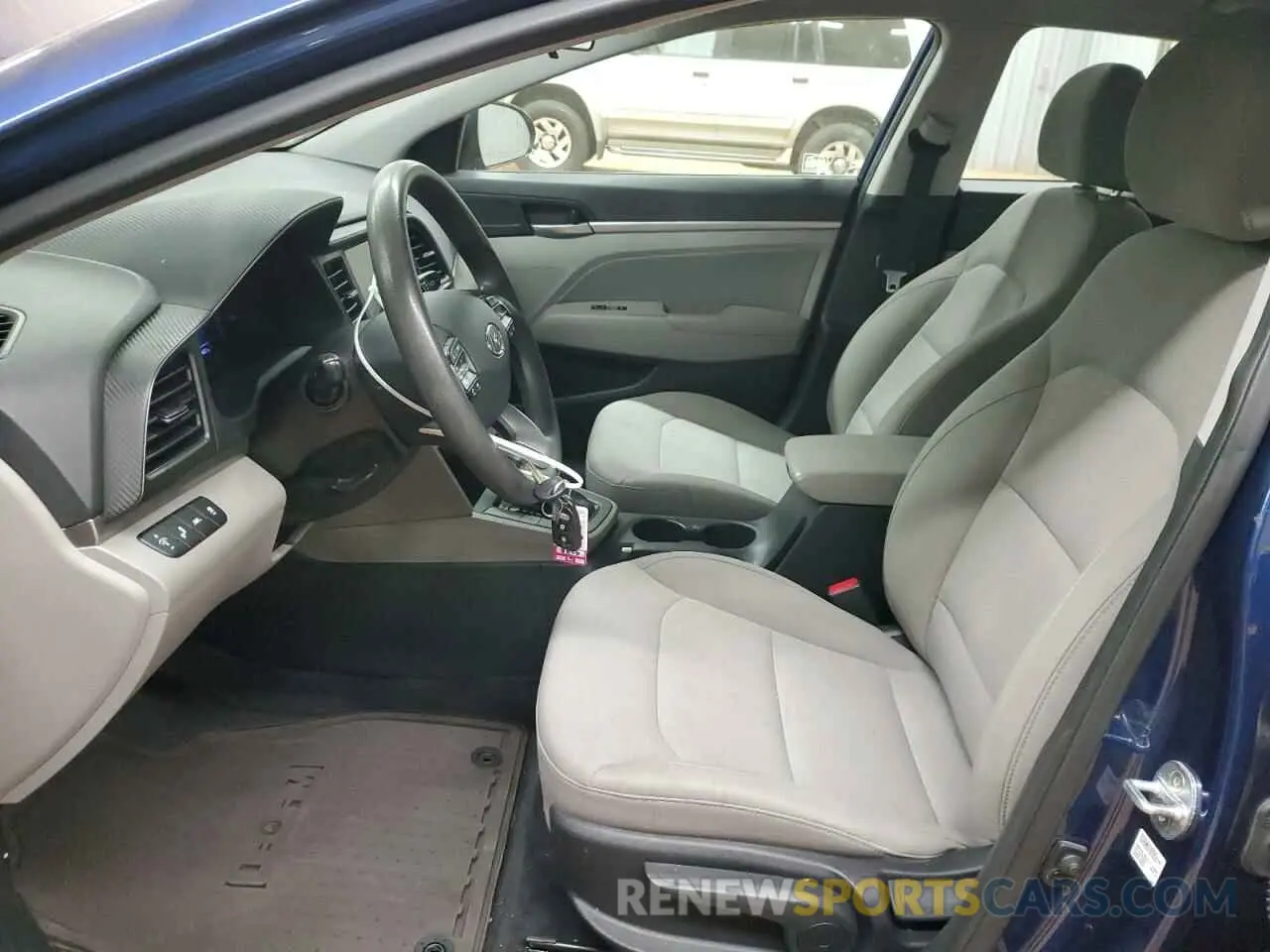 7 fotografías del automóvil dañado 5NPD84LF5LH540355 HYUNDAI ELANTRA 2020