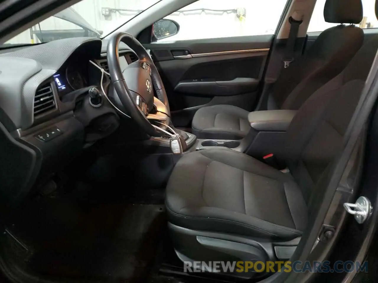 7 fotografías del automóvil dañado 5NPD84LF5LH563909 HYUNDAI ELANTRA 2020