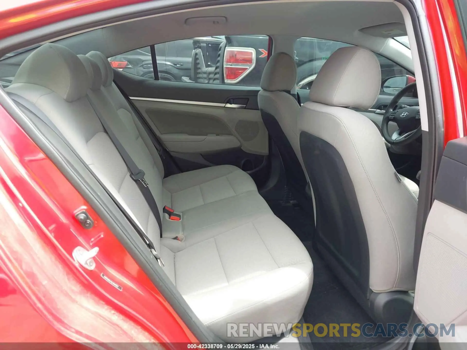 8 fotografías del automóvil dañado 5NPD84LF5LH569077 HYUNDAI ELANTRA 2020