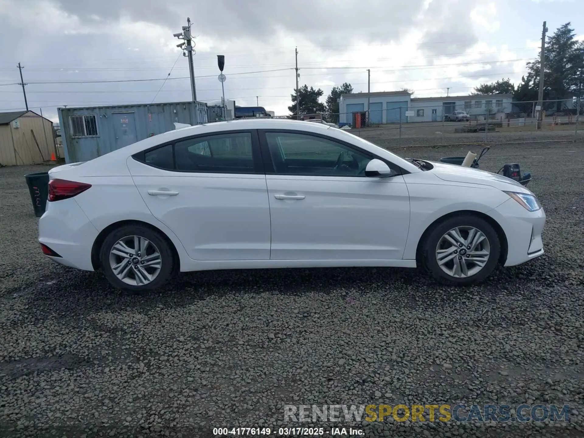 13 fotografías del automóvil dañado 5NPD84LF5LH579222 HYUNDAI ELANTRA 2020