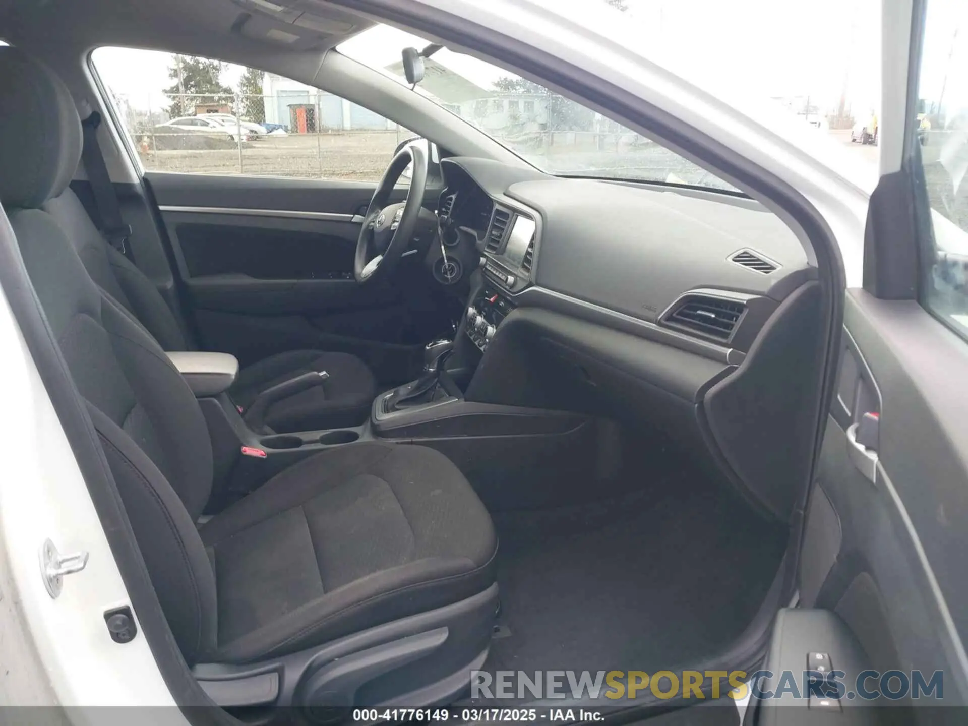 5 fotografías del automóvil dañado 5NPD84LF5LH579222 HYUNDAI ELANTRA 2020