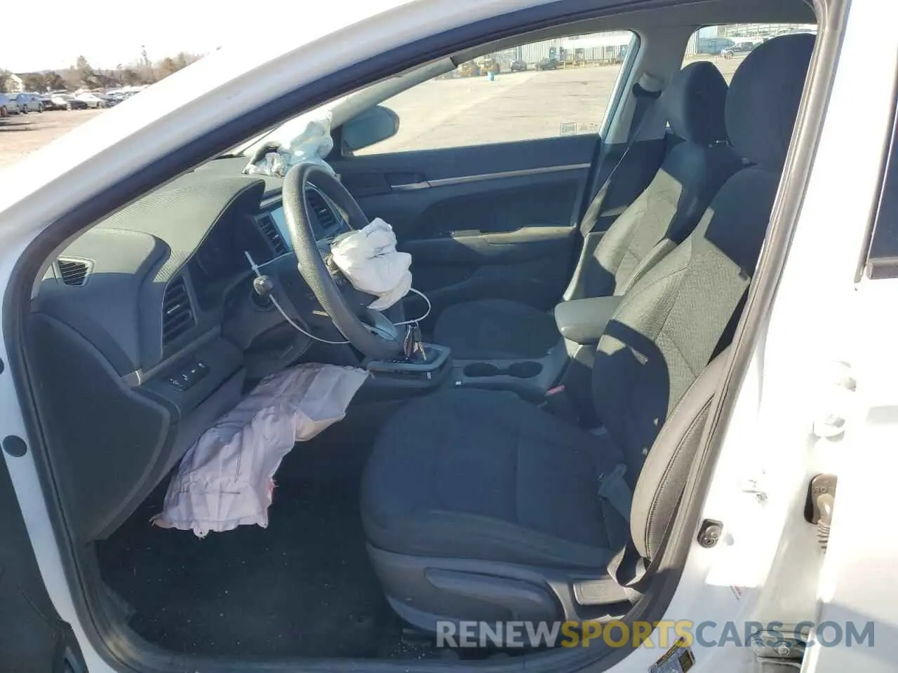 7 fotografías del automóvil dañado 5NPD84LF5LH582640 HYUNDAI ELANTRA 2020