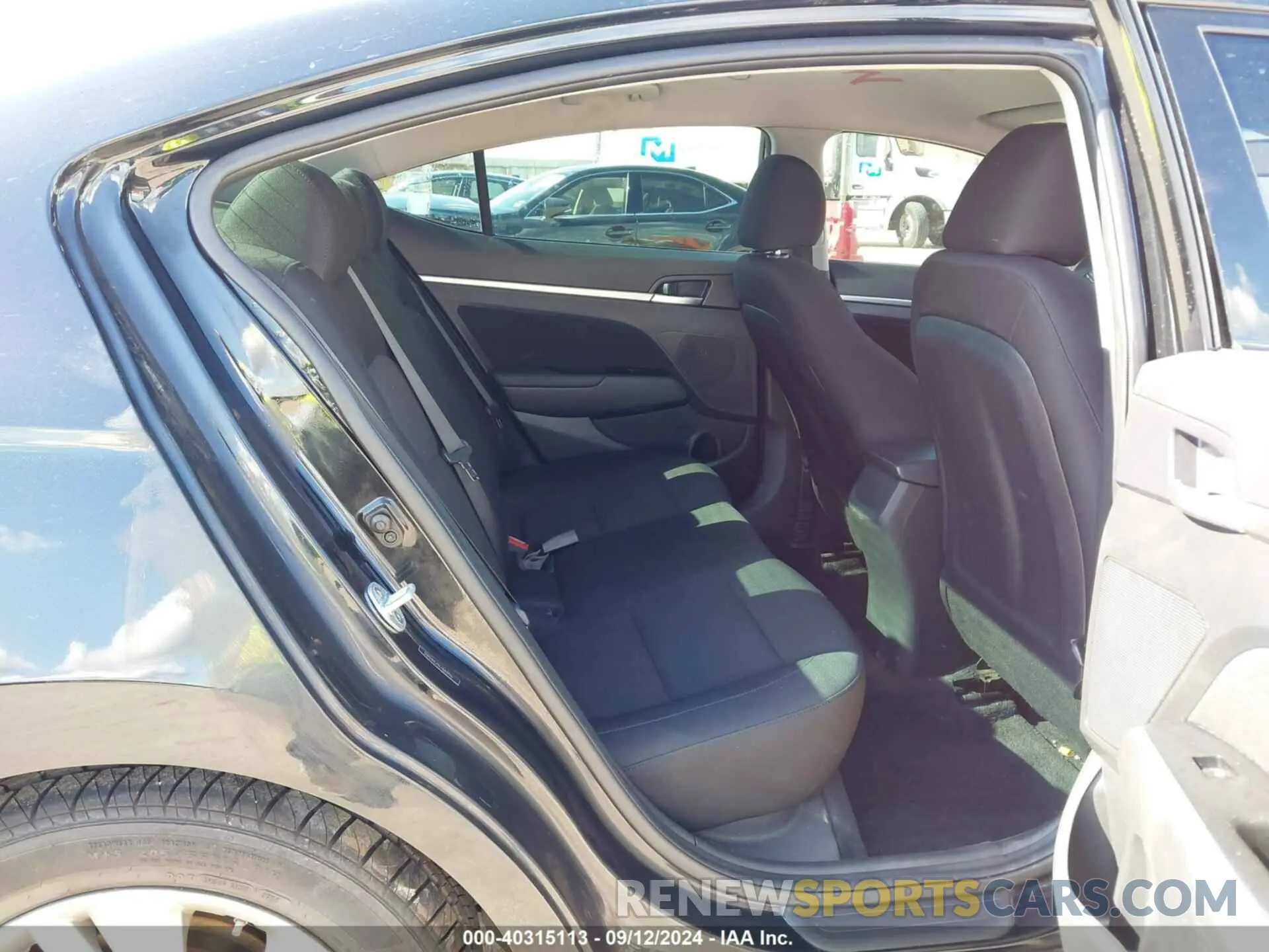 8 fotografías del automóvil dañado 5NPD84LF5LH583996 HYUNDAI ELANTRA 2020