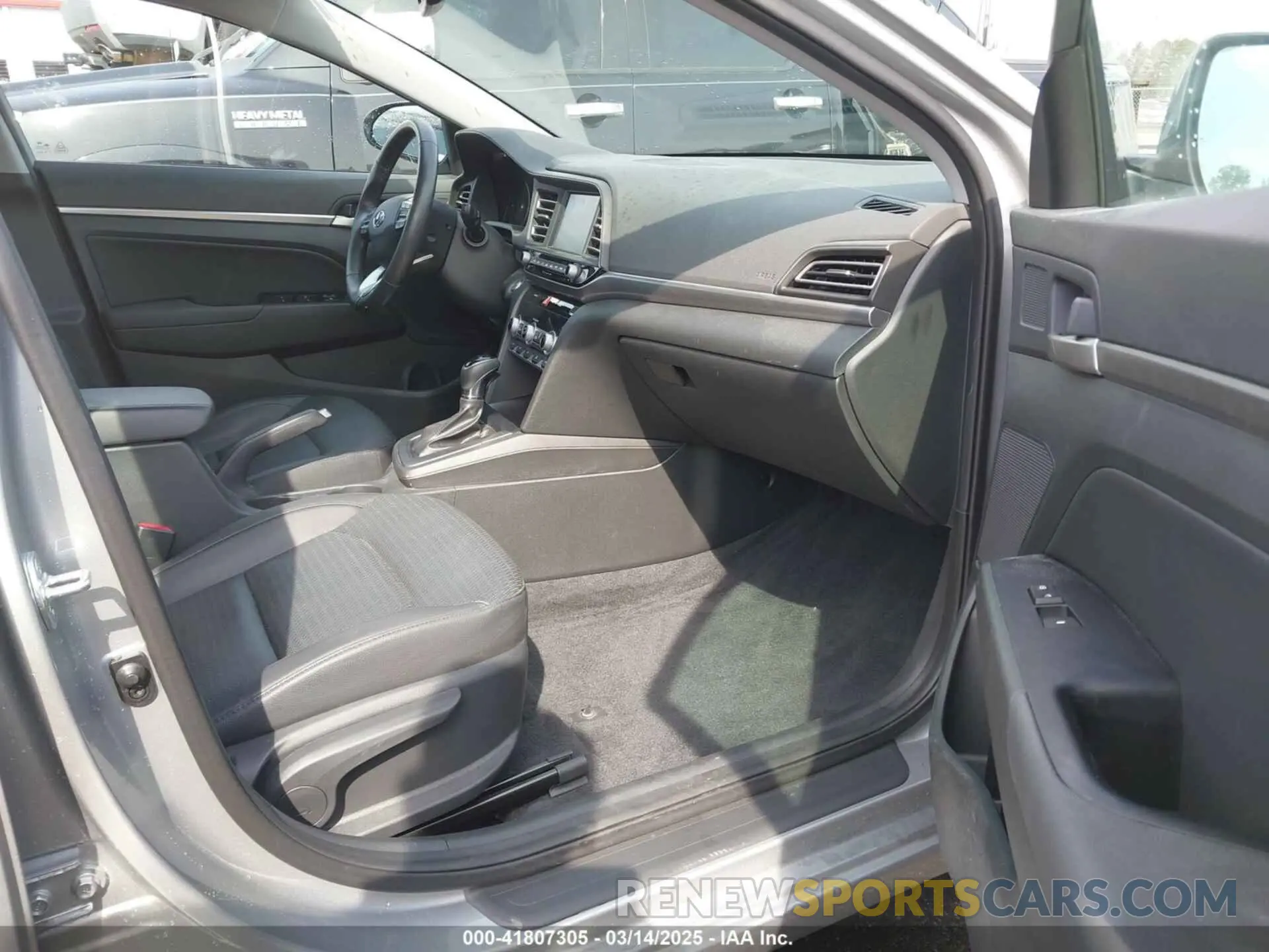 5 fotografías del automóvil dañado 5NPD84LF5LH598093 HYUNDAI ELANTRA 2020