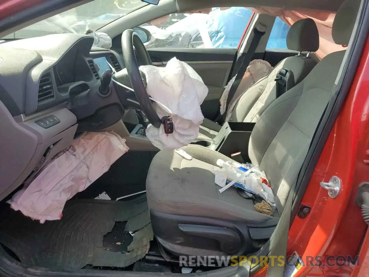 7 fotografías del automóvil dañado 5NPD84LF5LH622019 HYUNDAI ELANTRA 2020