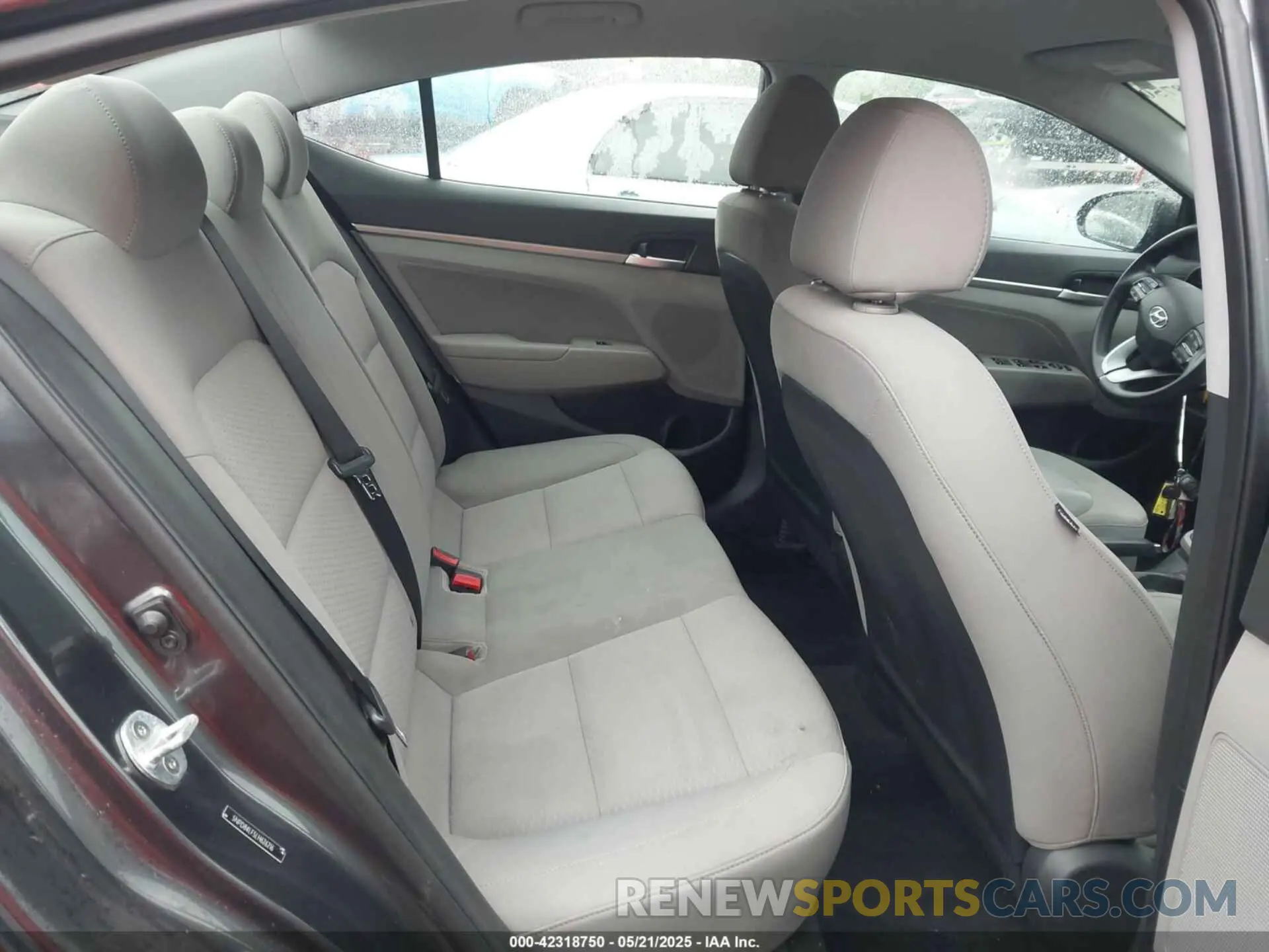 8 fotografías del automóvil dañado 5NPD84LF5LH626216 HYUNDAI ELANTRA 2020