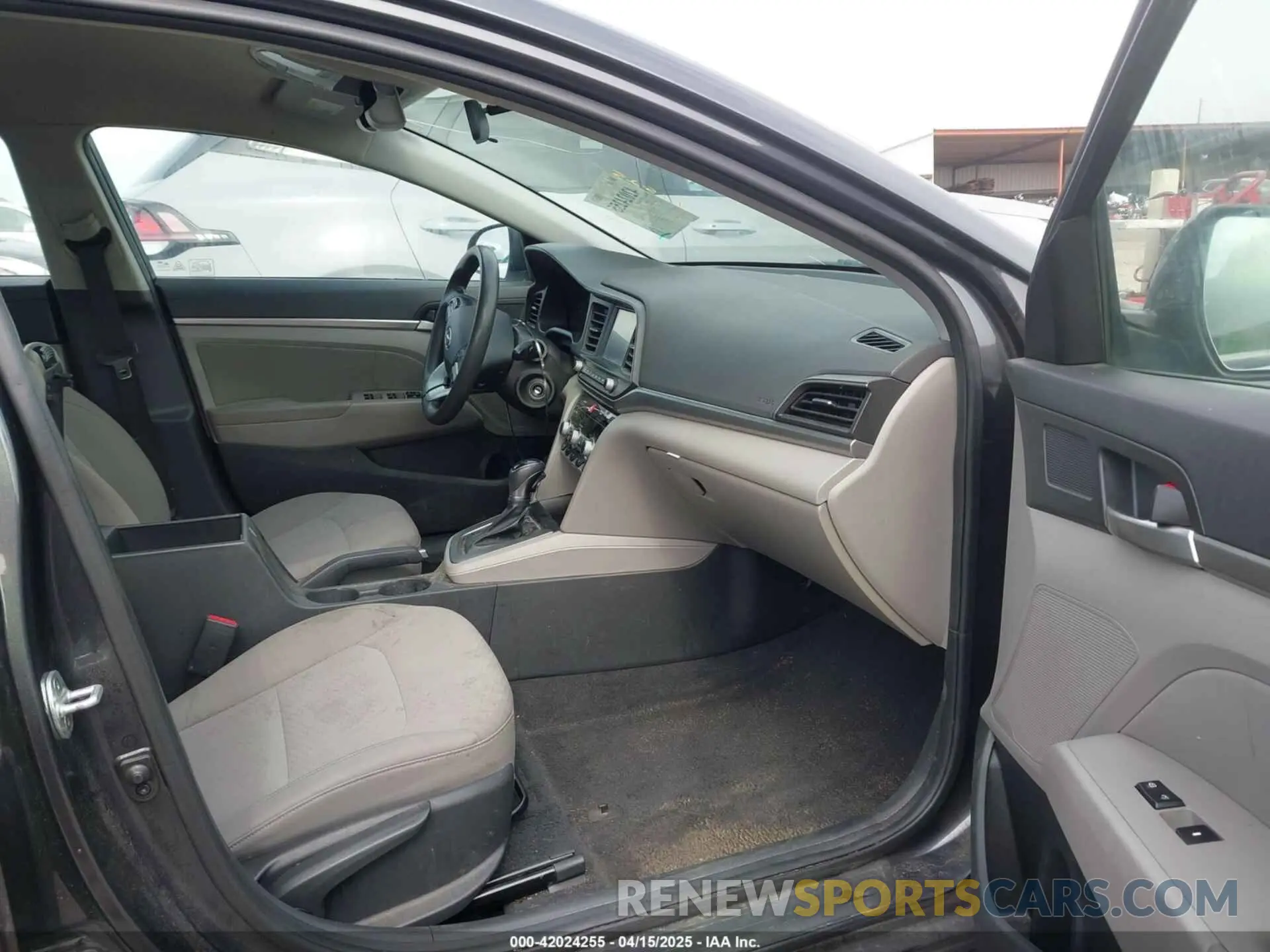5 fotografías del automóvil dañado 5NPD84LF5LH629049 HYUNDAI ELANTRA 2020