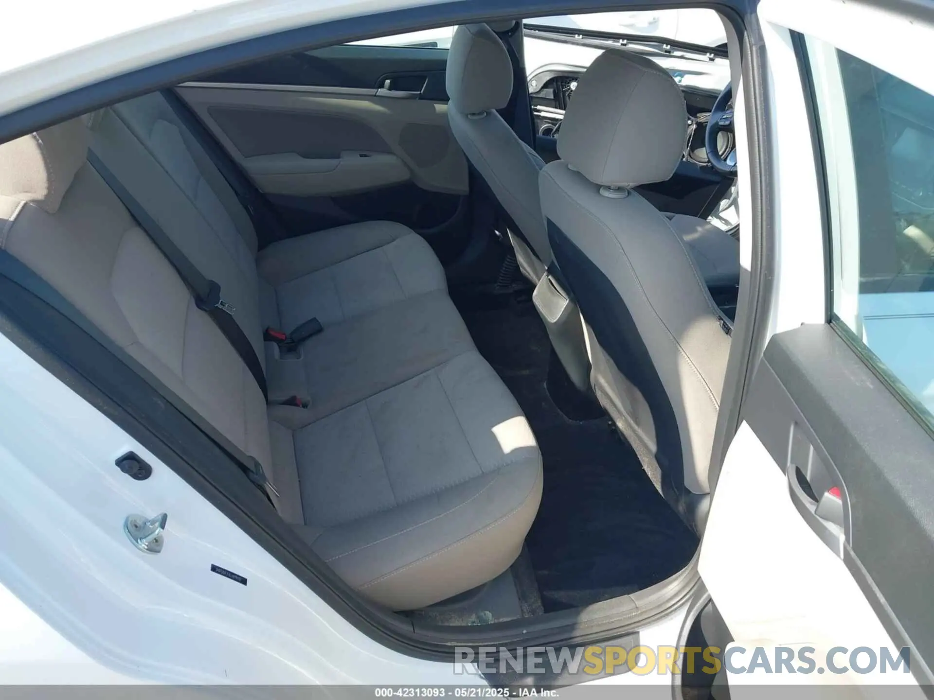 8 fotografías del automóvil dañado 5NPD84LF6LH499797 HYUNDAI ELANTRA 2020