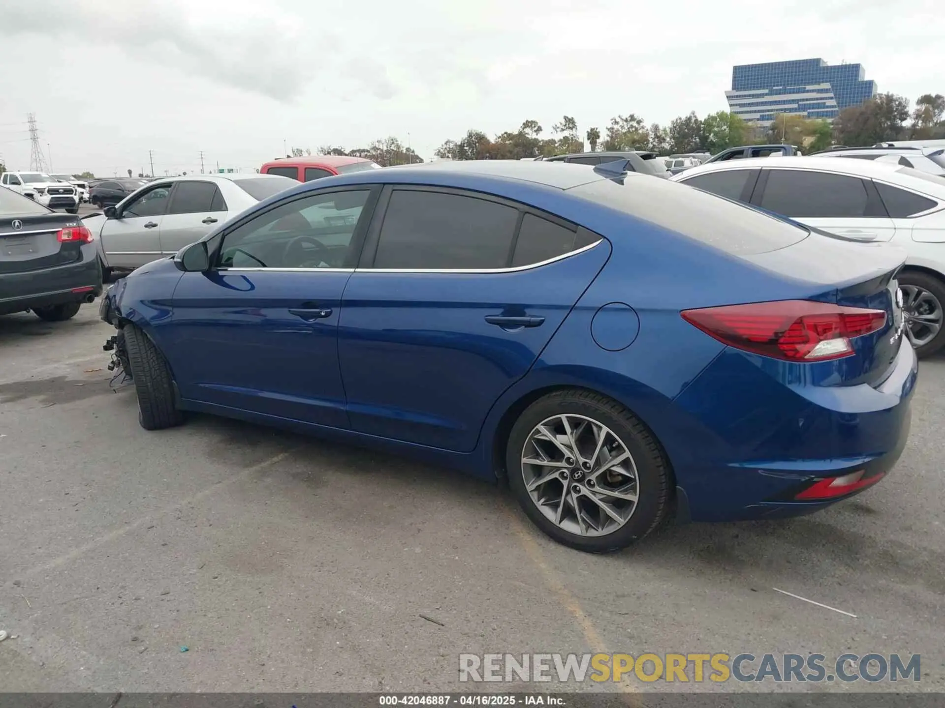 15 fotografías del automóvil dañado 5NPD84LF6LH549646 HYUNDAI ELANTRA 2020