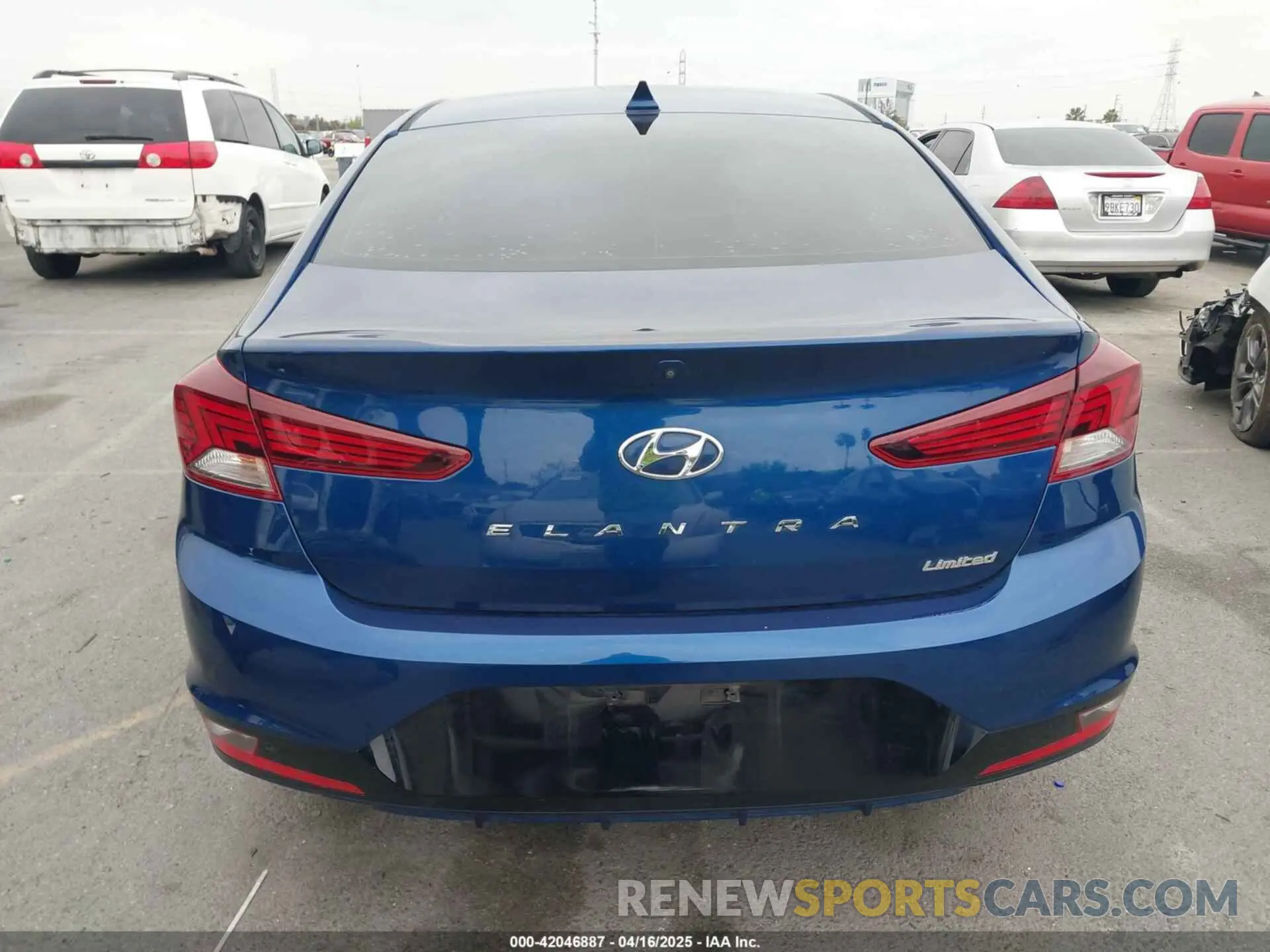 17 fotografías del automóvil dañado 5NPD84LF6LH549646 HYUNDAI ELANTRA 2020
