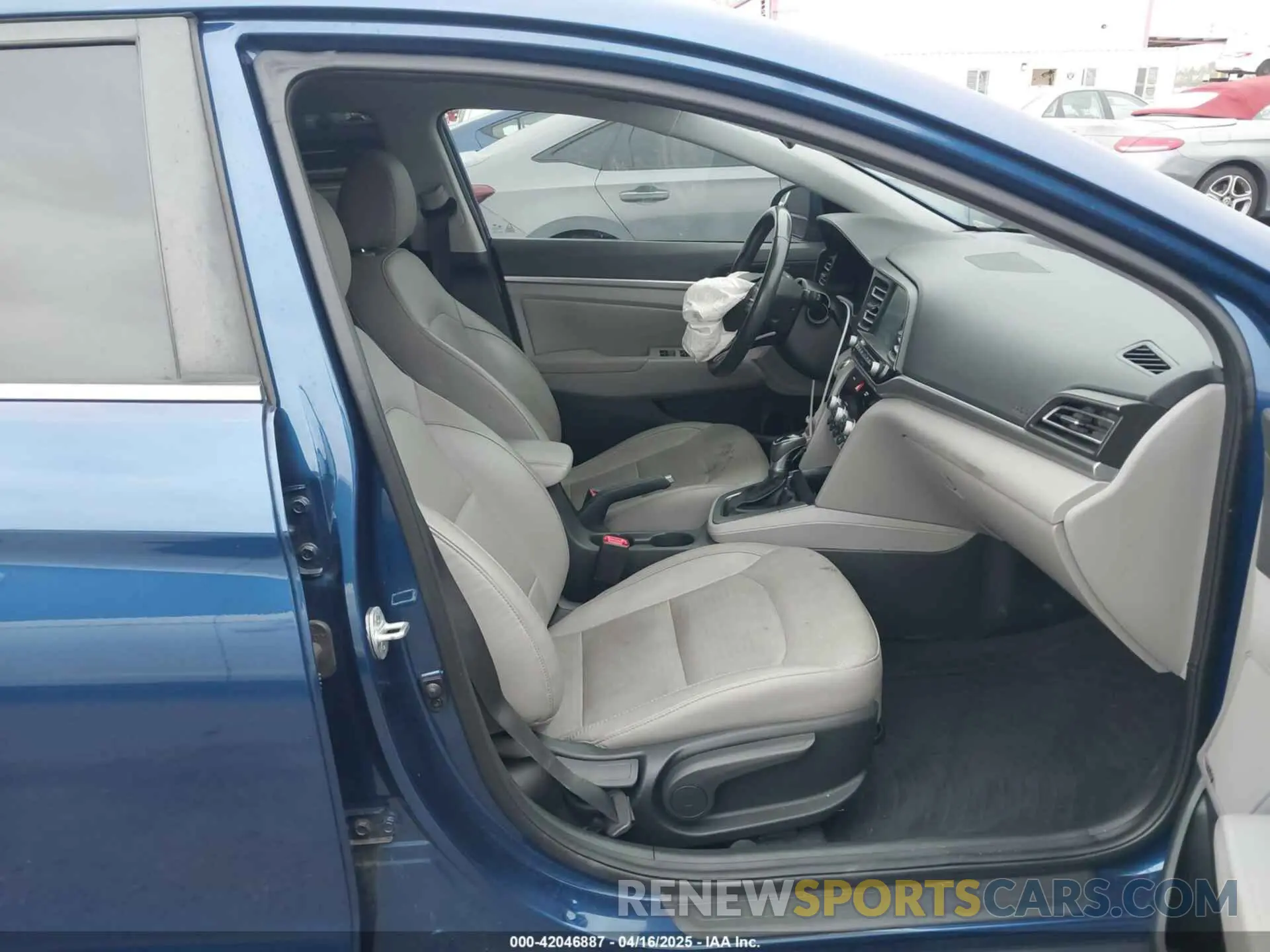 5 fotografías del automóvil dañado 5NPD84LF6LH549646 HYUNDAI ELANTRA 2020