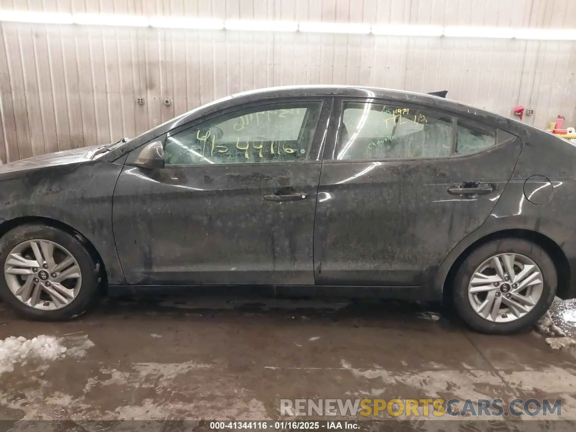 15 fotografías del automóvil dañado 5NPD84LF6LH555236 HYUNDAI ELANTRA 2020