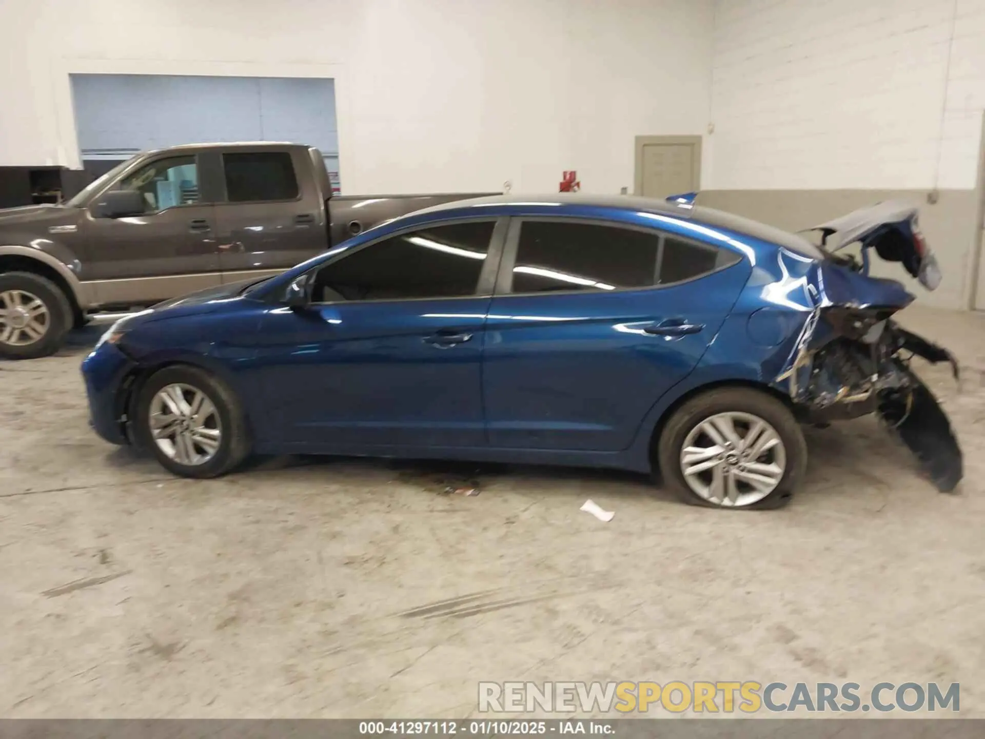 14 fotografías del automóvil dañado 5NPD84LF6LH566303 HYUNDAI ELANTRA 2020