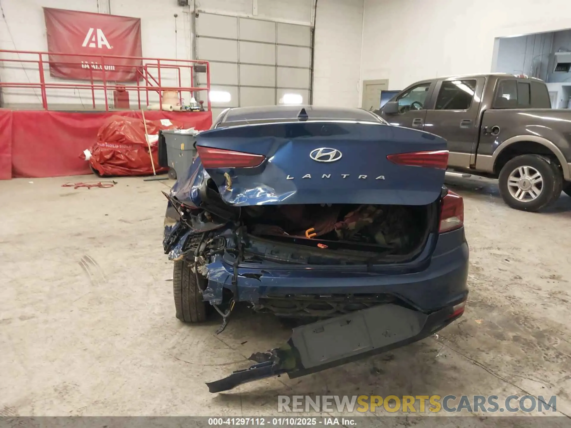 16 fotografías del automóvil dañado 5NPD84LF6LH566303 HYUNDAI ELANTRA 2020
