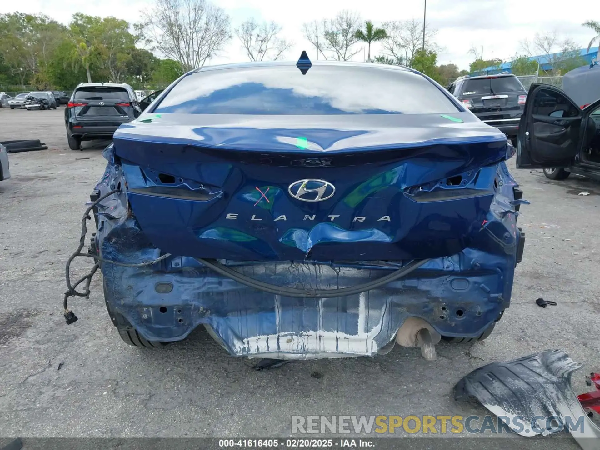 16 fotografías del automóvil dañado 5NPD84LF6LH580539 HYUNDAI ELANTRA 2020
