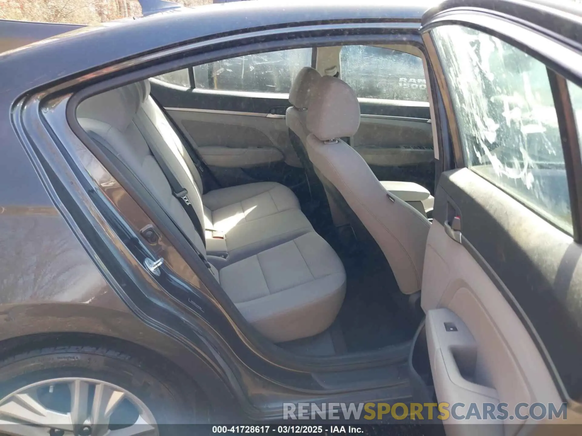 8 fotografías del automóvil dañado 5NPD84LF6LH591802 HYUNDAI ELANTRA 2020