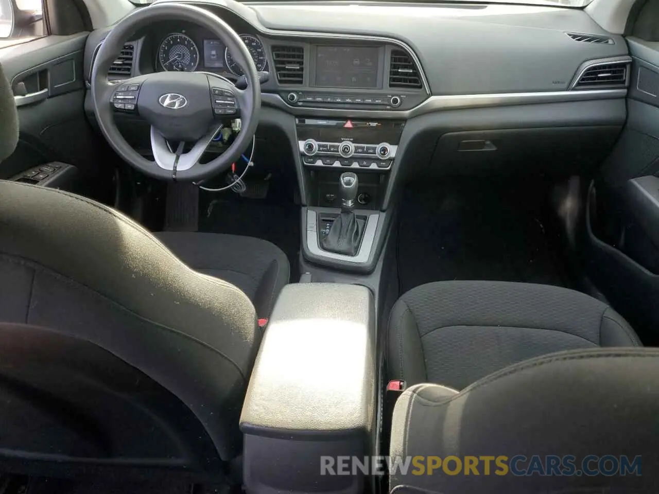 8 fotografías del automóvil dañado 5NPD84LF6LH601339 HYUNDAI ELANTRA 2020