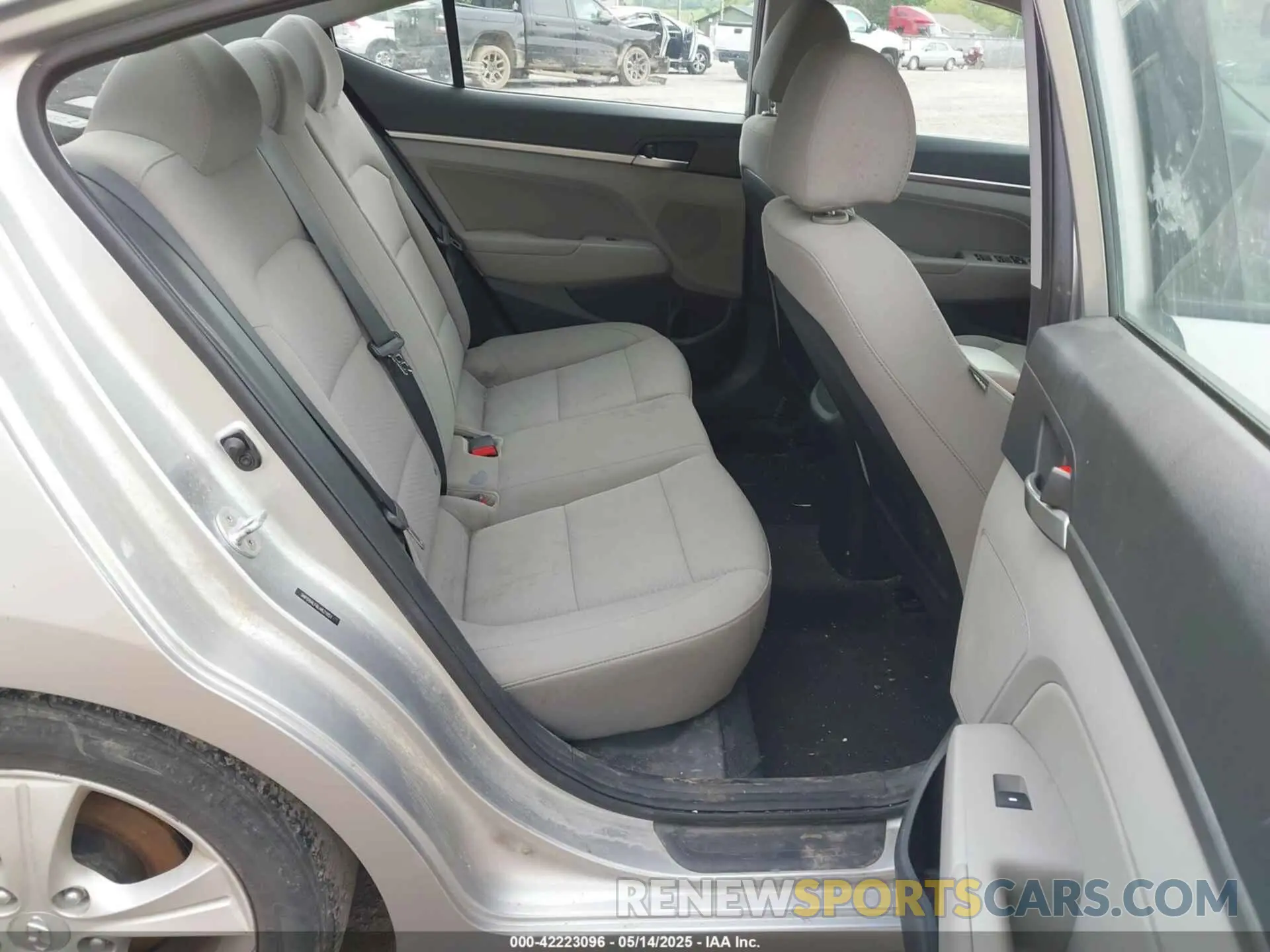 8 fotografías del automóvil dañado 5NPD84LF6LH621851 HYUNDAI ELANTRA 2020