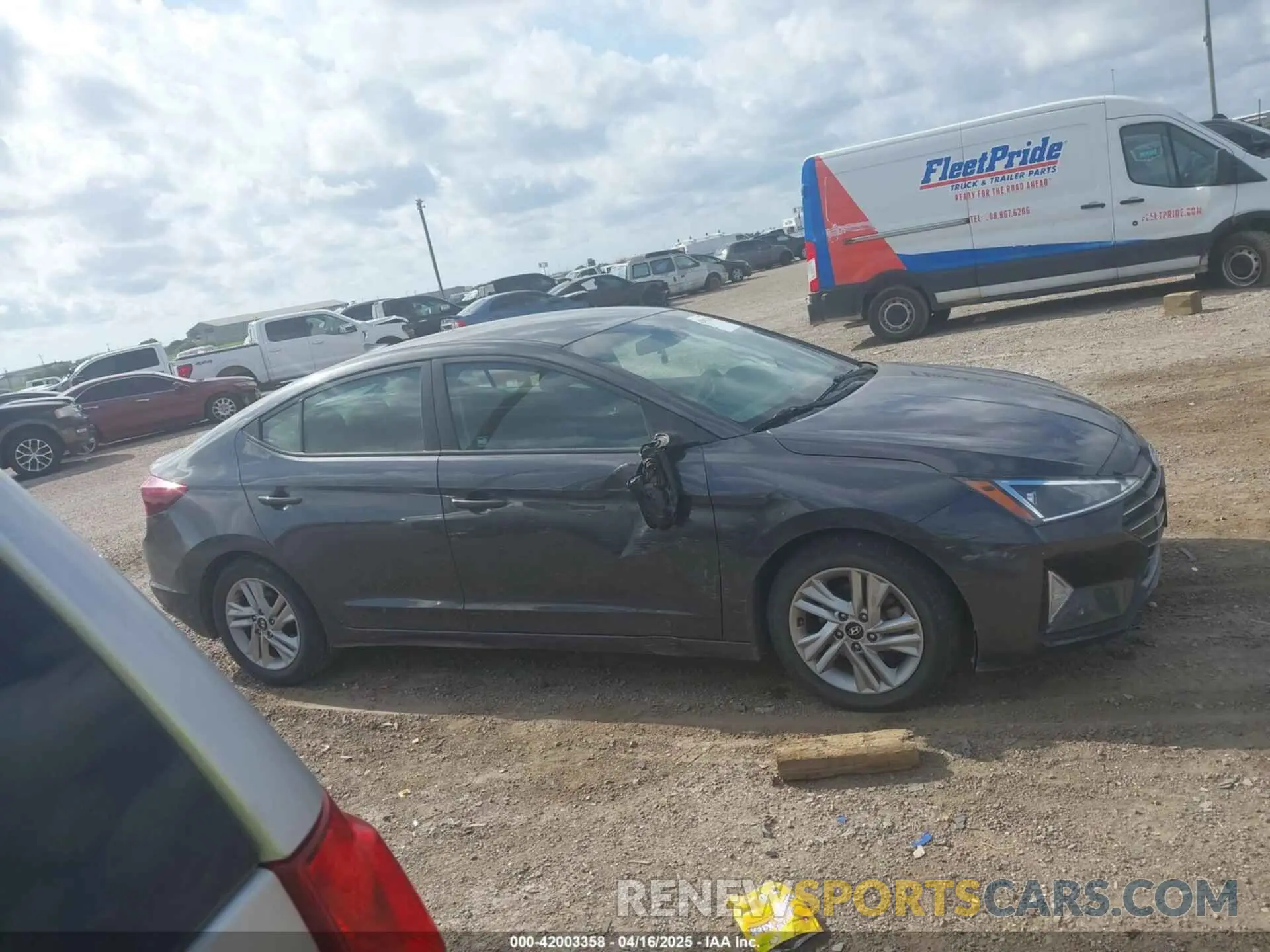 12 fotografías del automóvil dañado 5NPD84LF6LH627844 HYUNDAI ELANTRA 2020