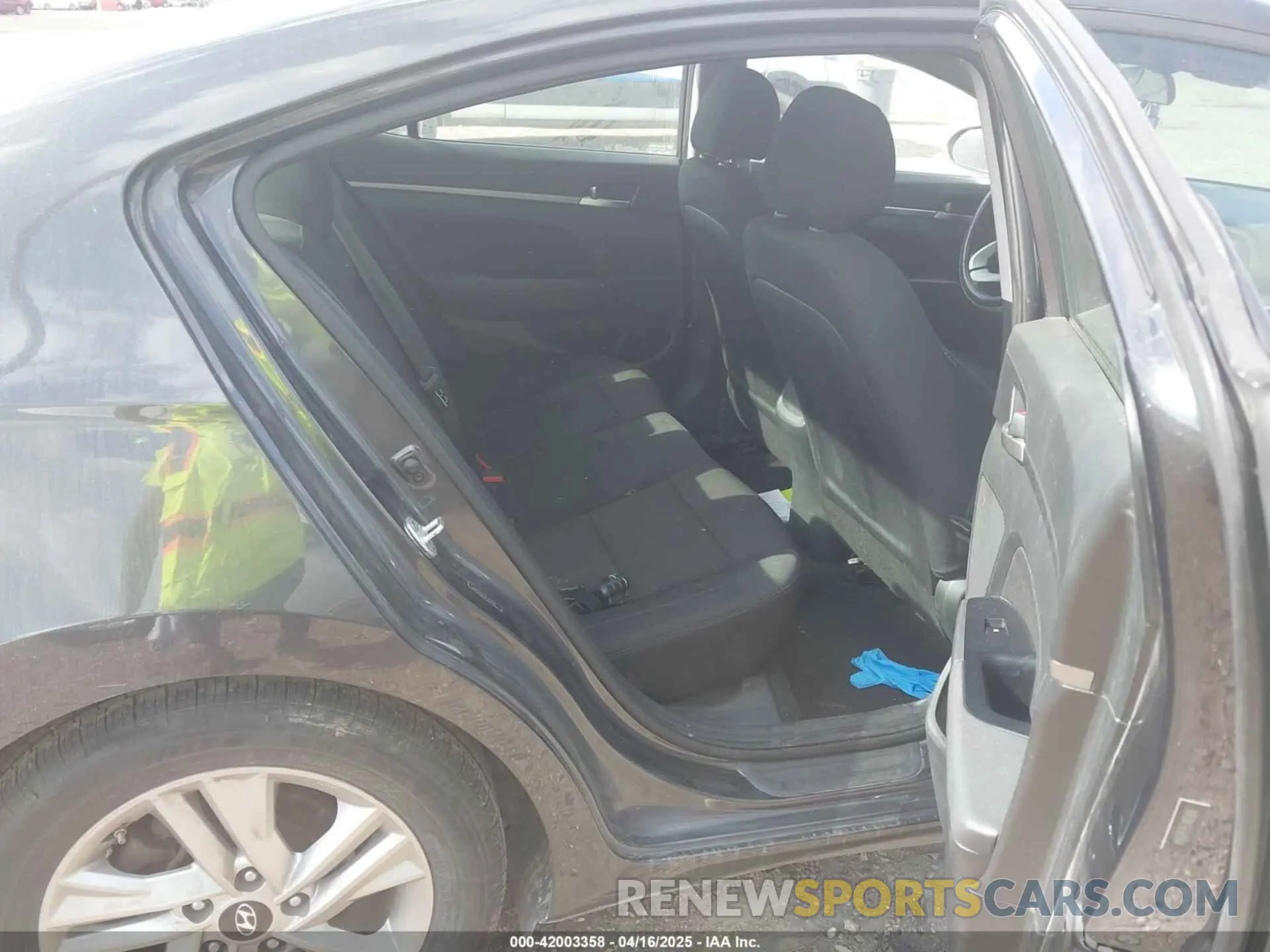 8 fotografías del automóvil dañado 5NPD84LF6LH627844 HYUNDAI ELANTRA 2020