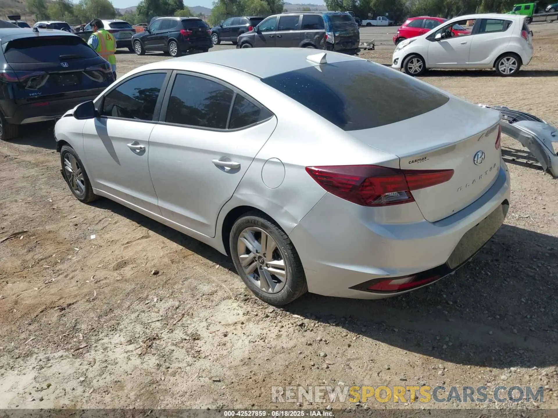 3 fotografías del automóvil dañado 5NPD84LF7LH513495 HYUNDAI ELANTRA 2020