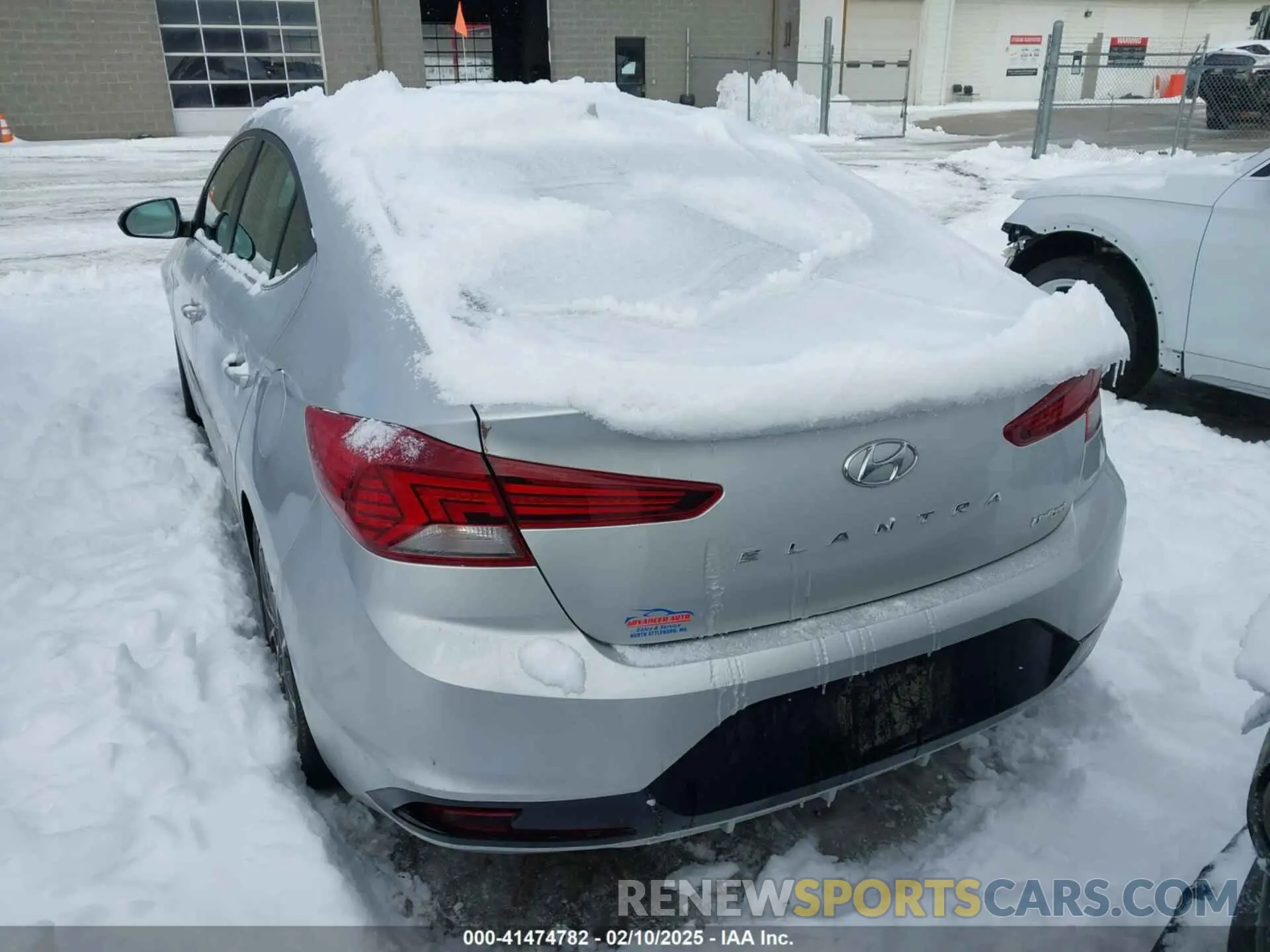 16 fotografías del automóvil dañado 5NPD84LF7LH538221 HYUNDAI ELANTRA 2020