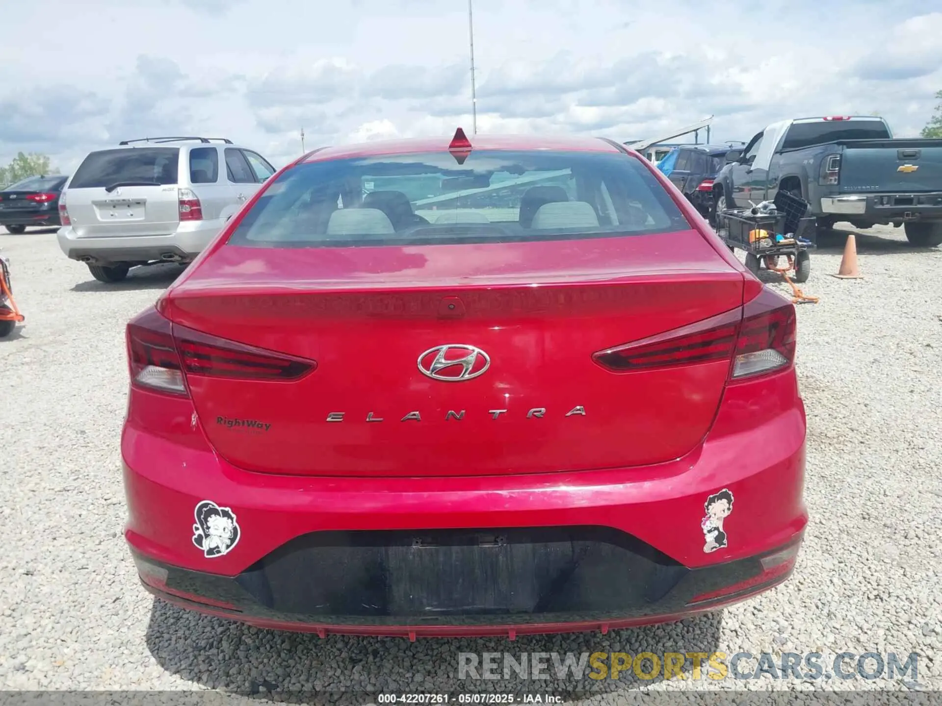 17 fotografías del automóvil dañado 5NPD84LF7LH541491 HYUNDAI ELANTRA 2020