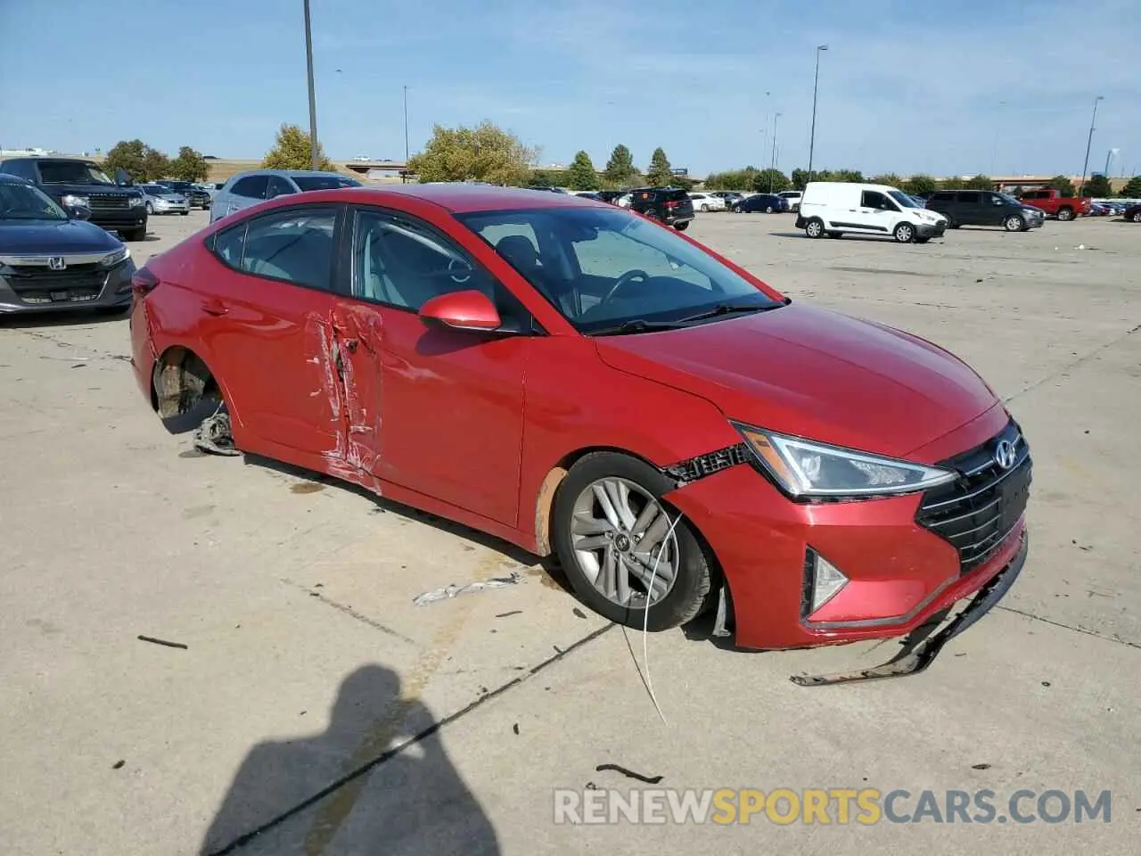 4 fotografías del automóvil dañado 5NPD84LF7LH548537 HYUNDAI ELANTRA 2020
