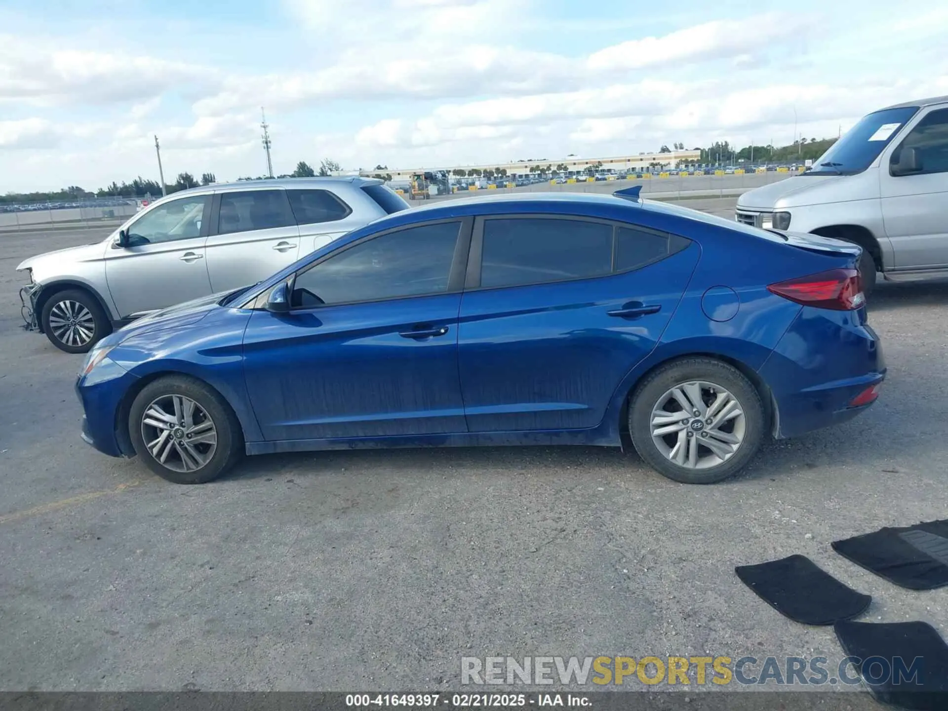 14 fotografías del automóvil dañado 5NPD84LF7LH548778 HYUNDAI ELANTRA 2020