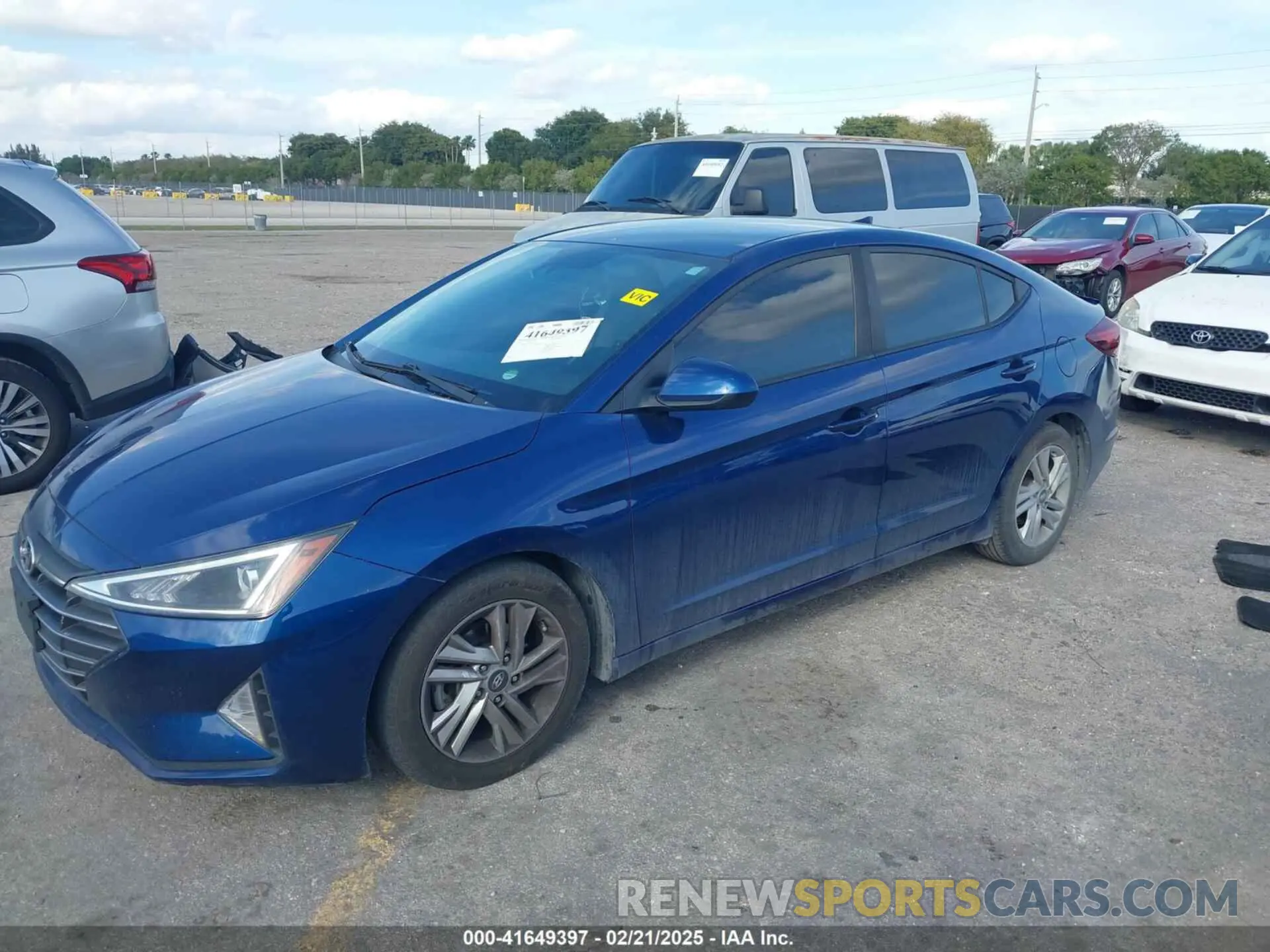 2 fotografías del automóvil dañado 5NPD84LF7LH548778 HYUNDAI ELANTRA 2020