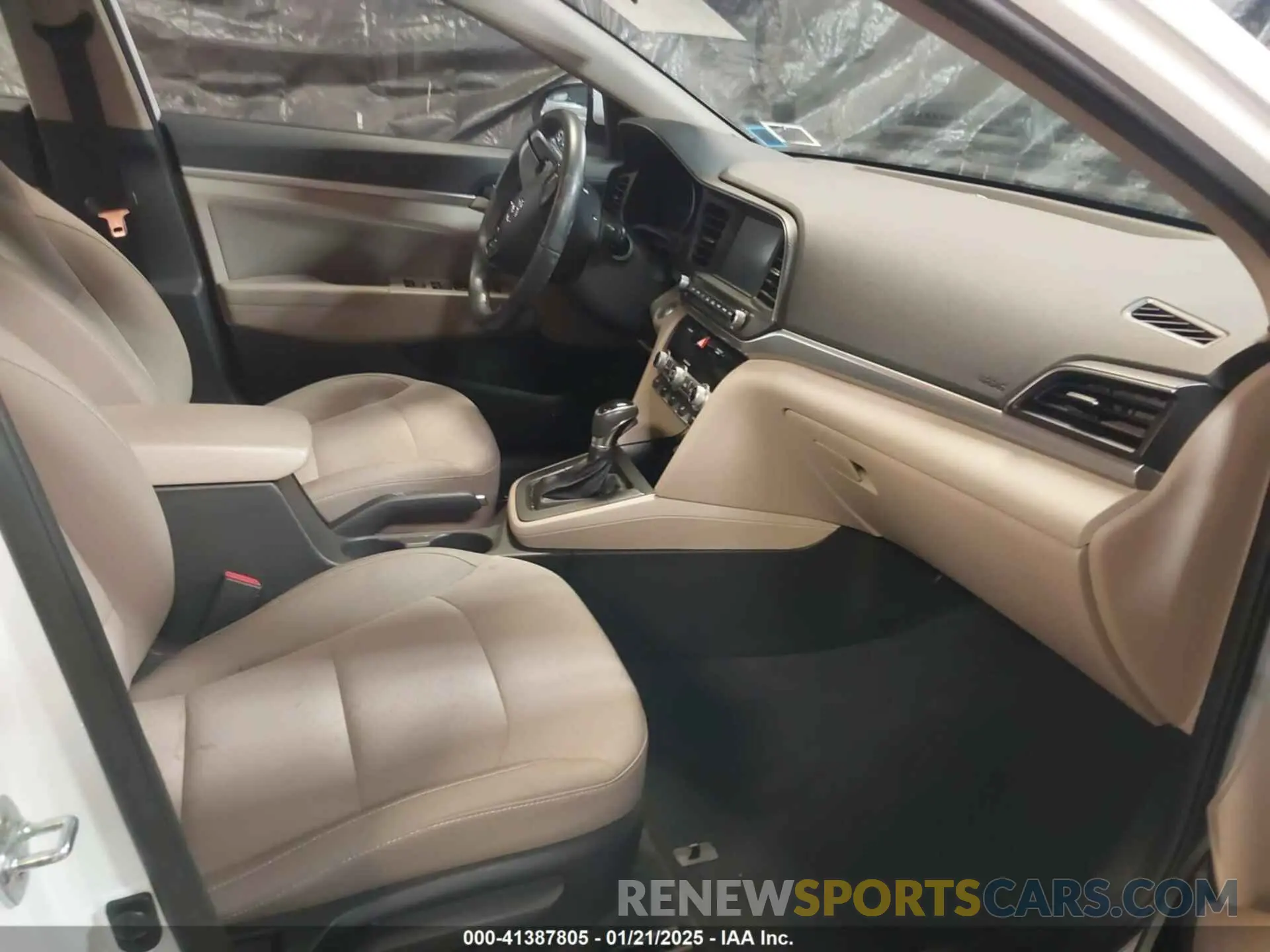 5 fotografías del automóvil dañado 5NPD84LF7LH613807 HYUNDAI ELANTRA 2020