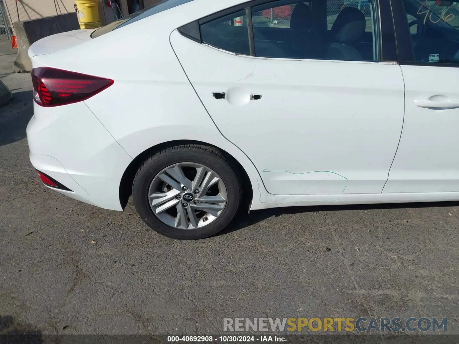 20 fotografías del automóvil dañado 5NPD84LF7LH625374 HYUNDAI ELANTRA 2020