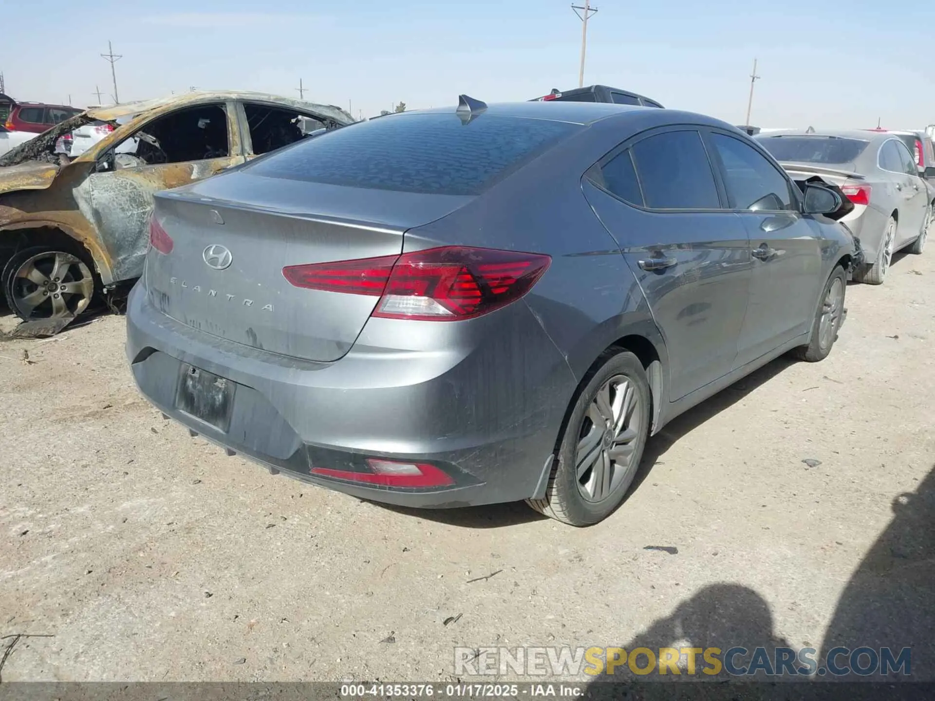4 fotografías del automóvil dañado 5NPD84LF8LH523839 HYUNDAI ELANTRA 2020