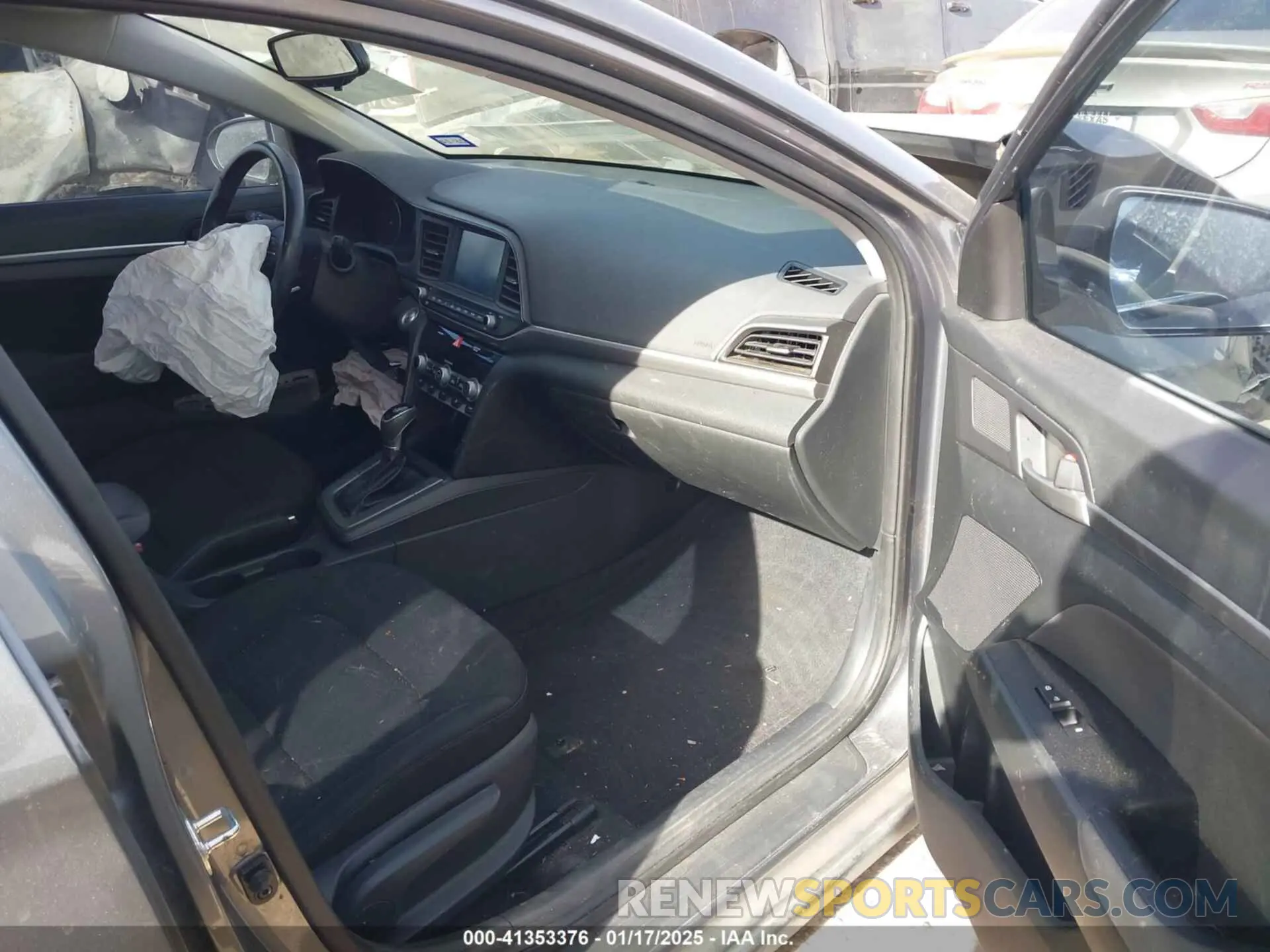 5 fotografías del automóvil dañado 5NPD84LF8LH523839 HYUNDAI ELANTRA 2020