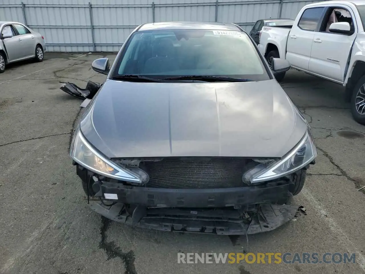 5 fotografías del automóvil dañado 5NPD84LF8LH532878 HYUNDAI ELANTRA 2020