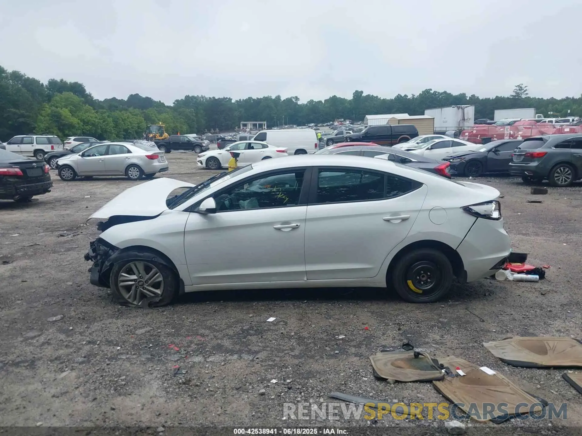 14 fotografías del automóvil dañado 5NPD84LF8LH534209 HYUNDAI ELANTRA 2020