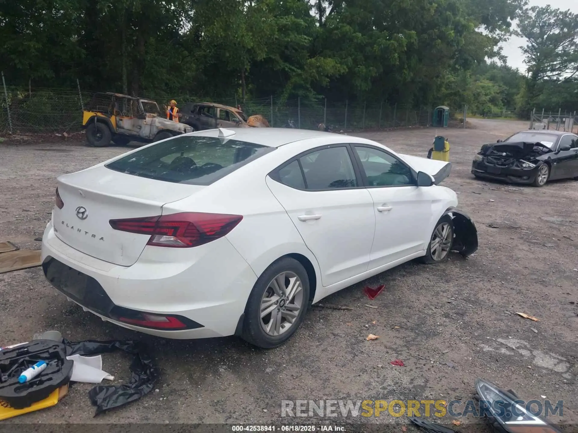 4 fotografías del automóvil dañado 5NPD84LF8LH534209 HYUNDAI ELANTRA 2020