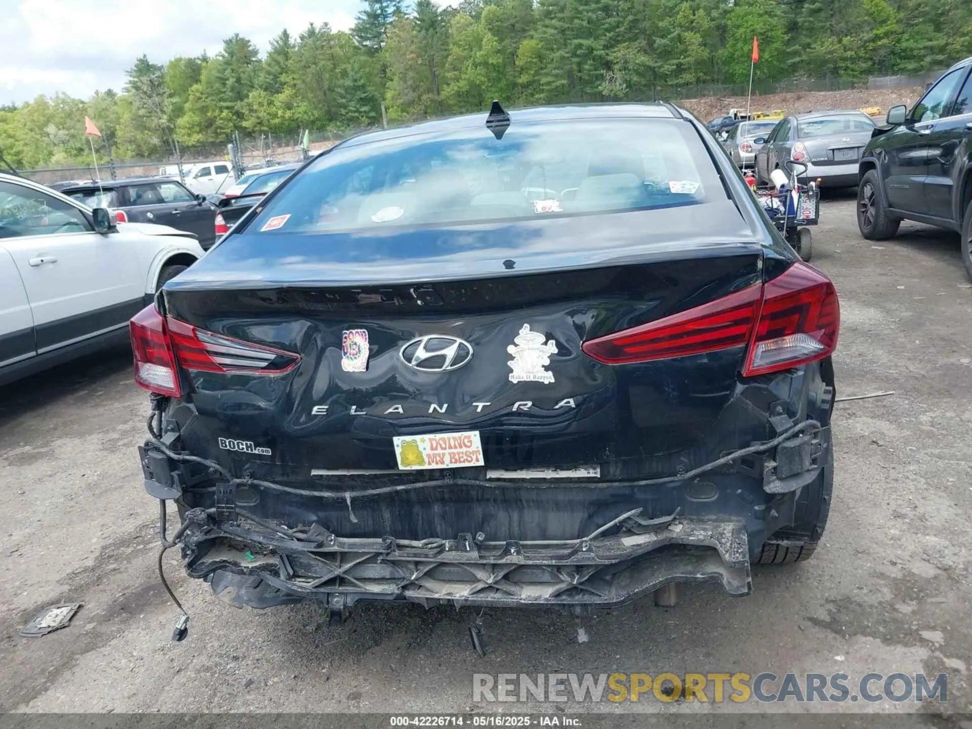 17 fotografías del automóvil dañado 5NPD84LF8LH565301 HYUNDAI ELANTRA 2020