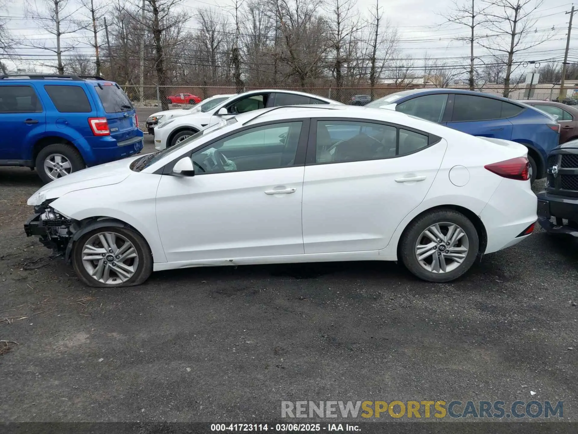 15 fotografías del automóvil dañado 5NPD84LF8LH572393 HYUNDAI ELANTRA 2020