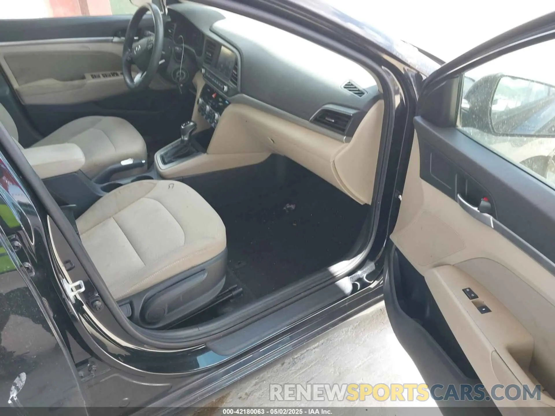 5 fotografías del automóvil dañado 5NPD84LF9LH507214 HYUNDAI ELANTRA 2020