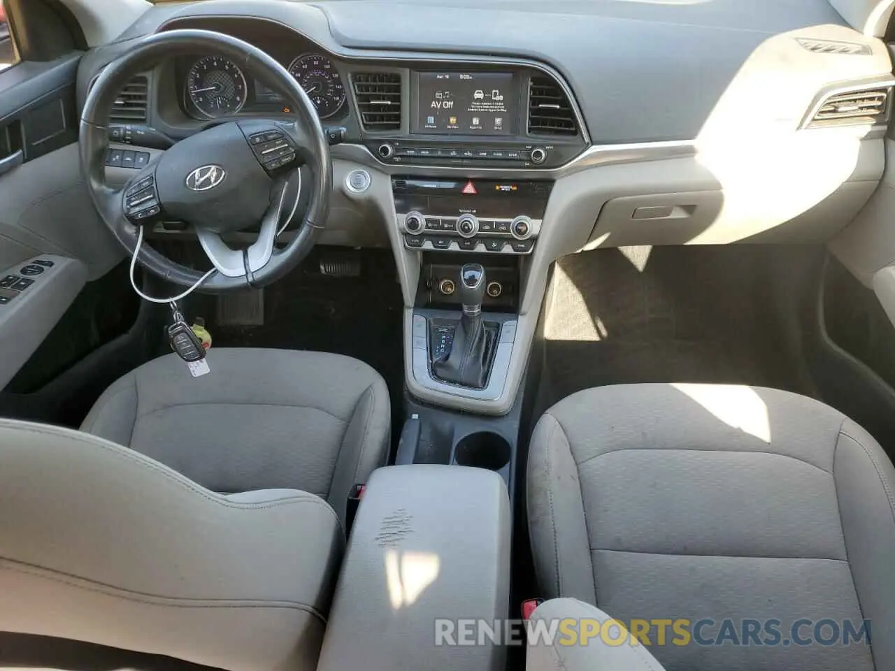 8 fotografías del automóvil dañado 5NPD84LF9LH517712 HYUNDAI ELANTRA 2020