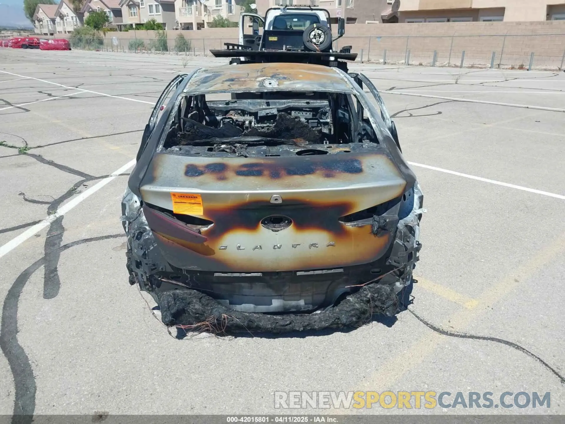 15 fotografías del automóvil dañado 5NPD84LF9LH529472 HYUNDAI ELANTRA 2020
