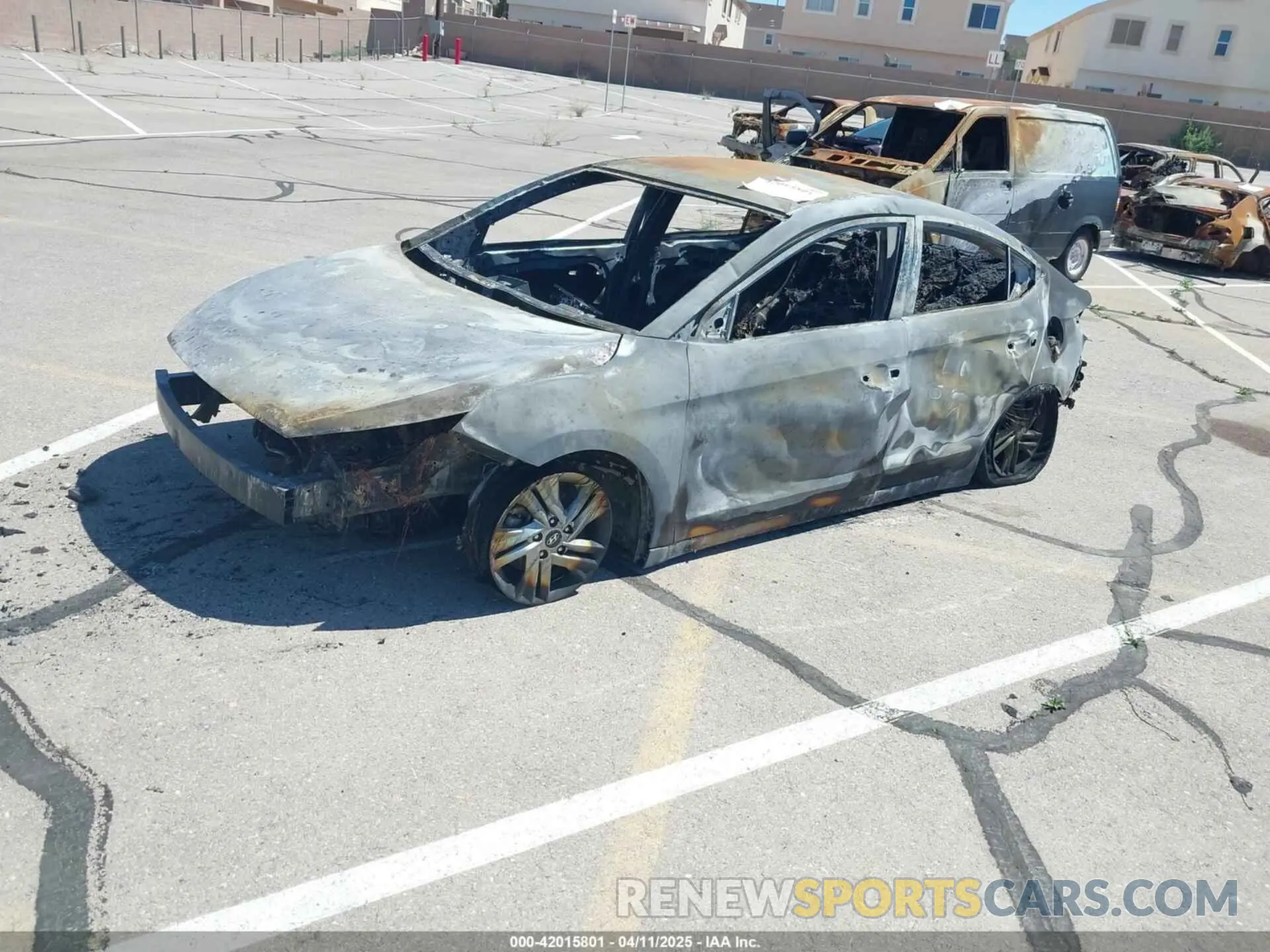 2 fotografías del automóvil dañado 5NPD84LF9LH529472 HYUNDAI ELANTRA 2020