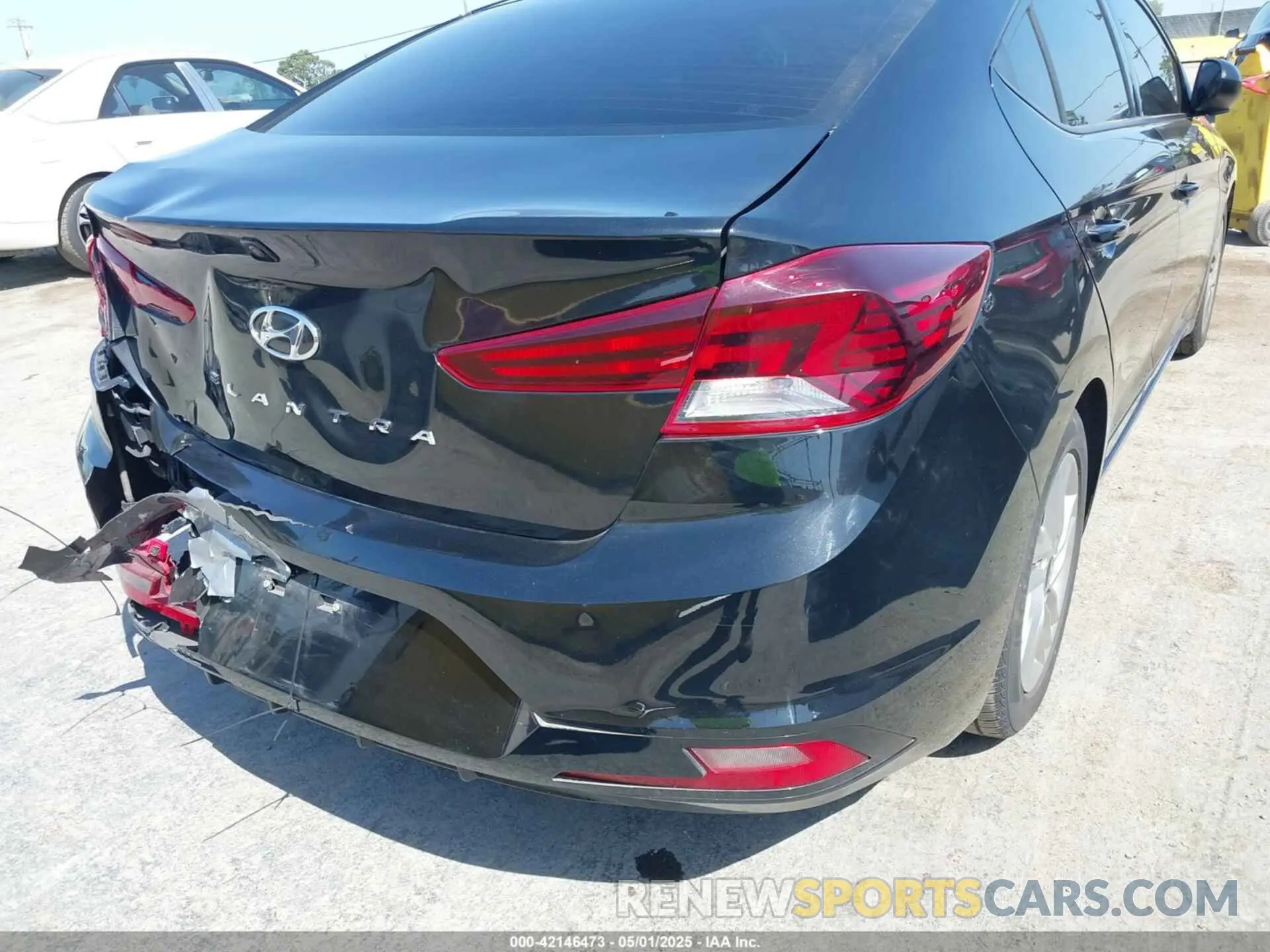 17 fotografías del automóvil dañado 5NPD84LF9LH548247 HYUNDAI ELANTRA 2020
