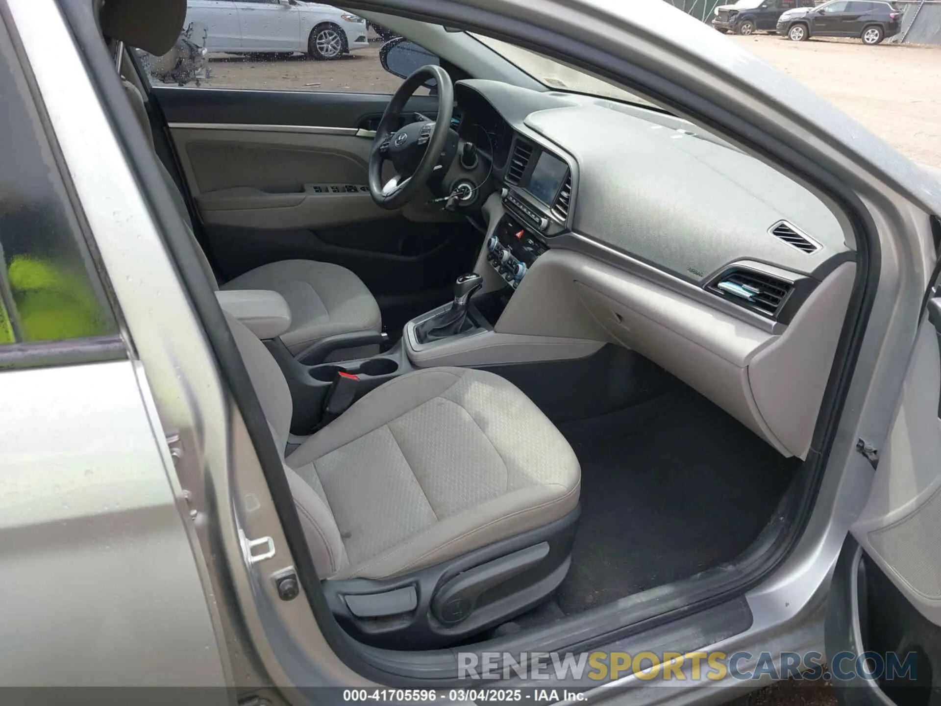 5 fotografías del automóvil dañado 5NPD84LF9LH551715 HYUNDAI ELANTRA 2020